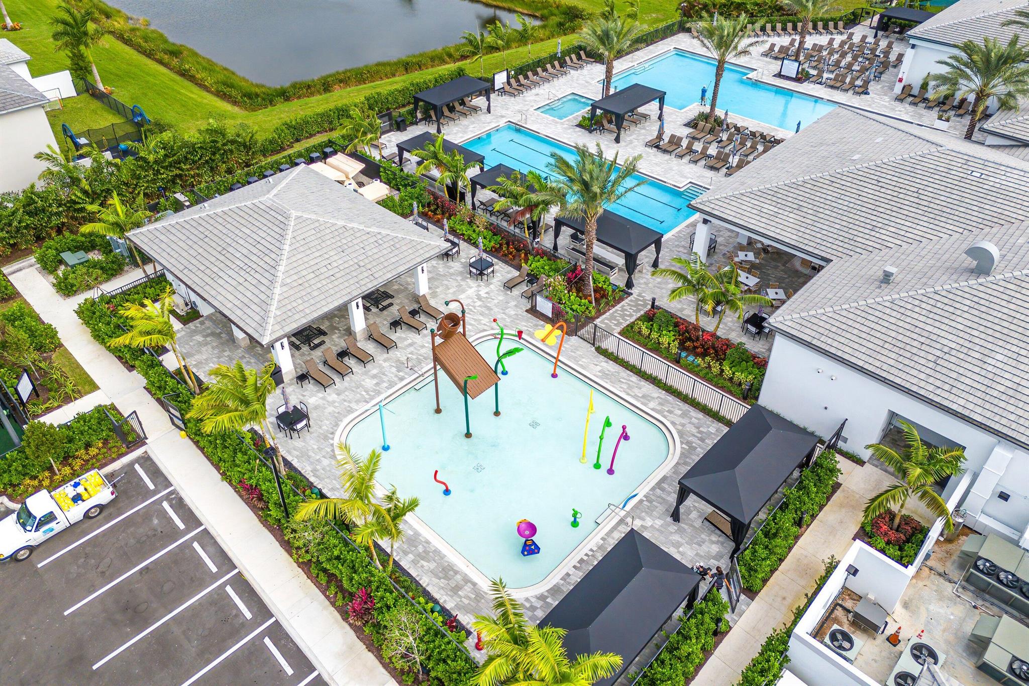LOTUS PALMBOCA RATON GOLF - Residential