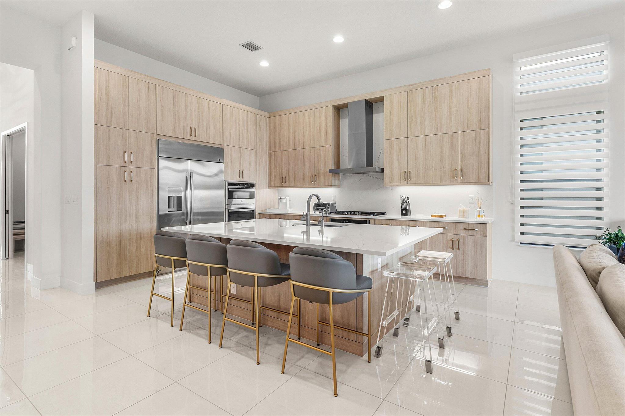 LOTUS PALMBOCA RATON GOLF - Residential