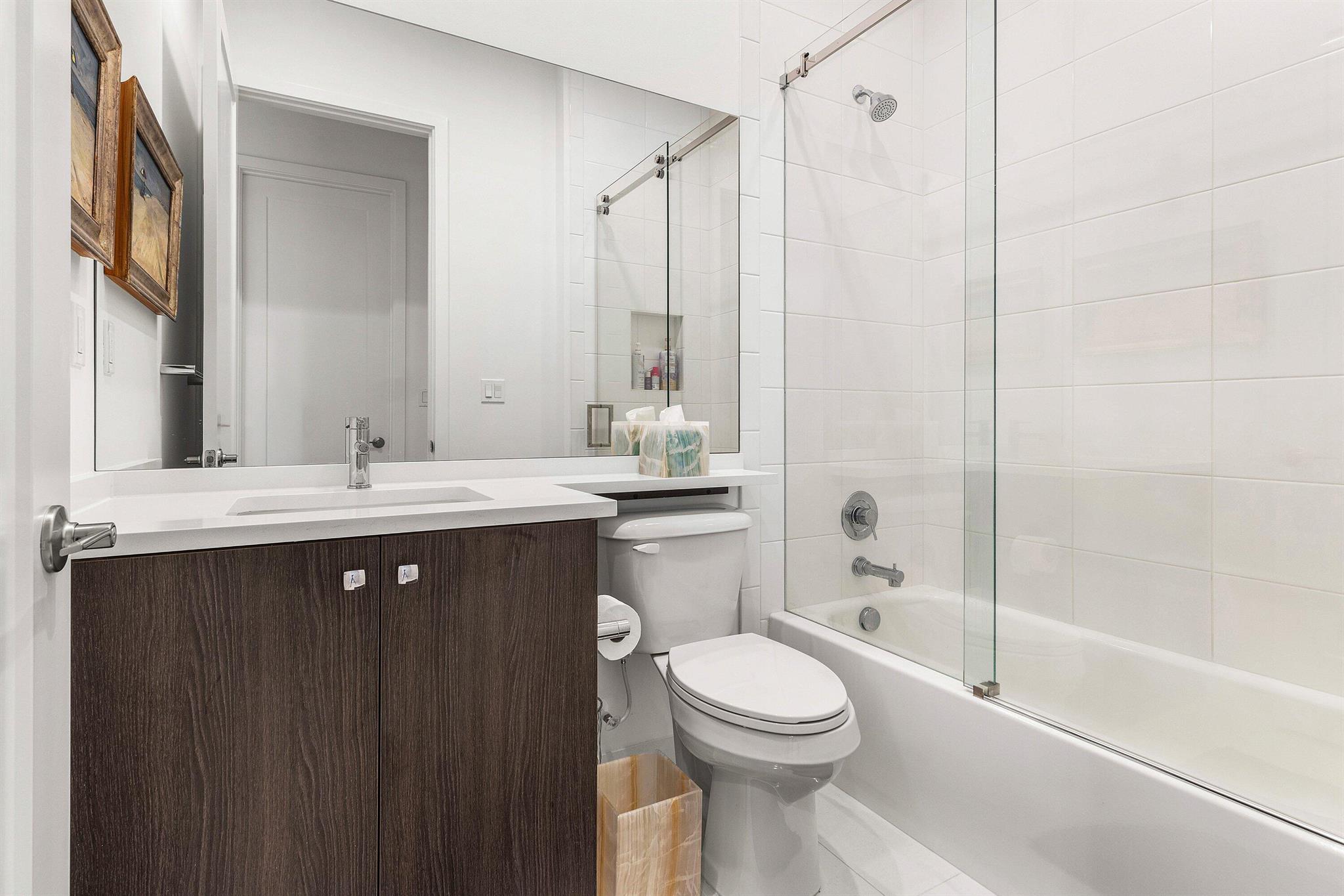 LOTUS PALMBOCA RATON GOLF - Residential