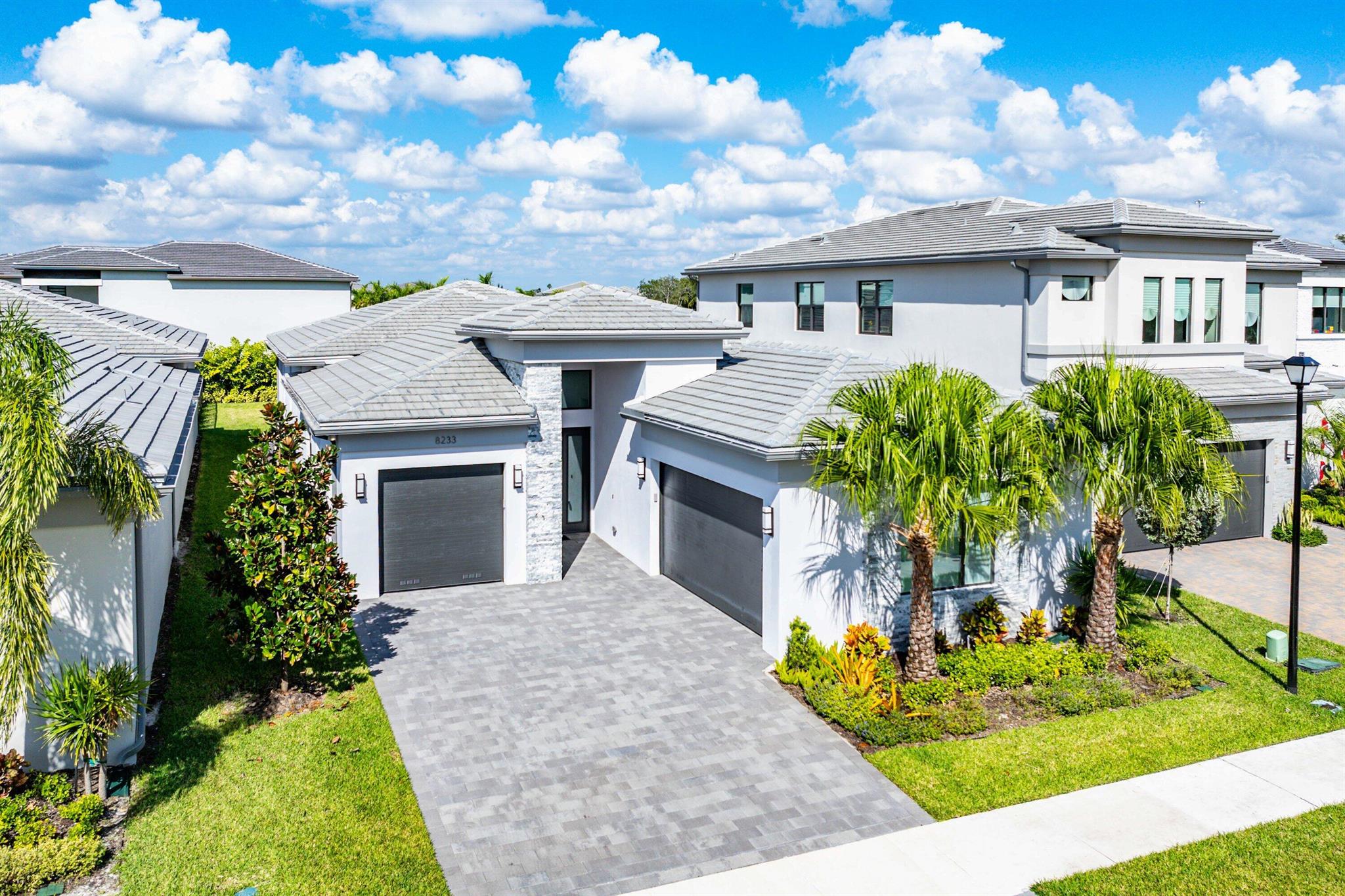 LOTUS PALMBOCA RATON GOLF - Residential