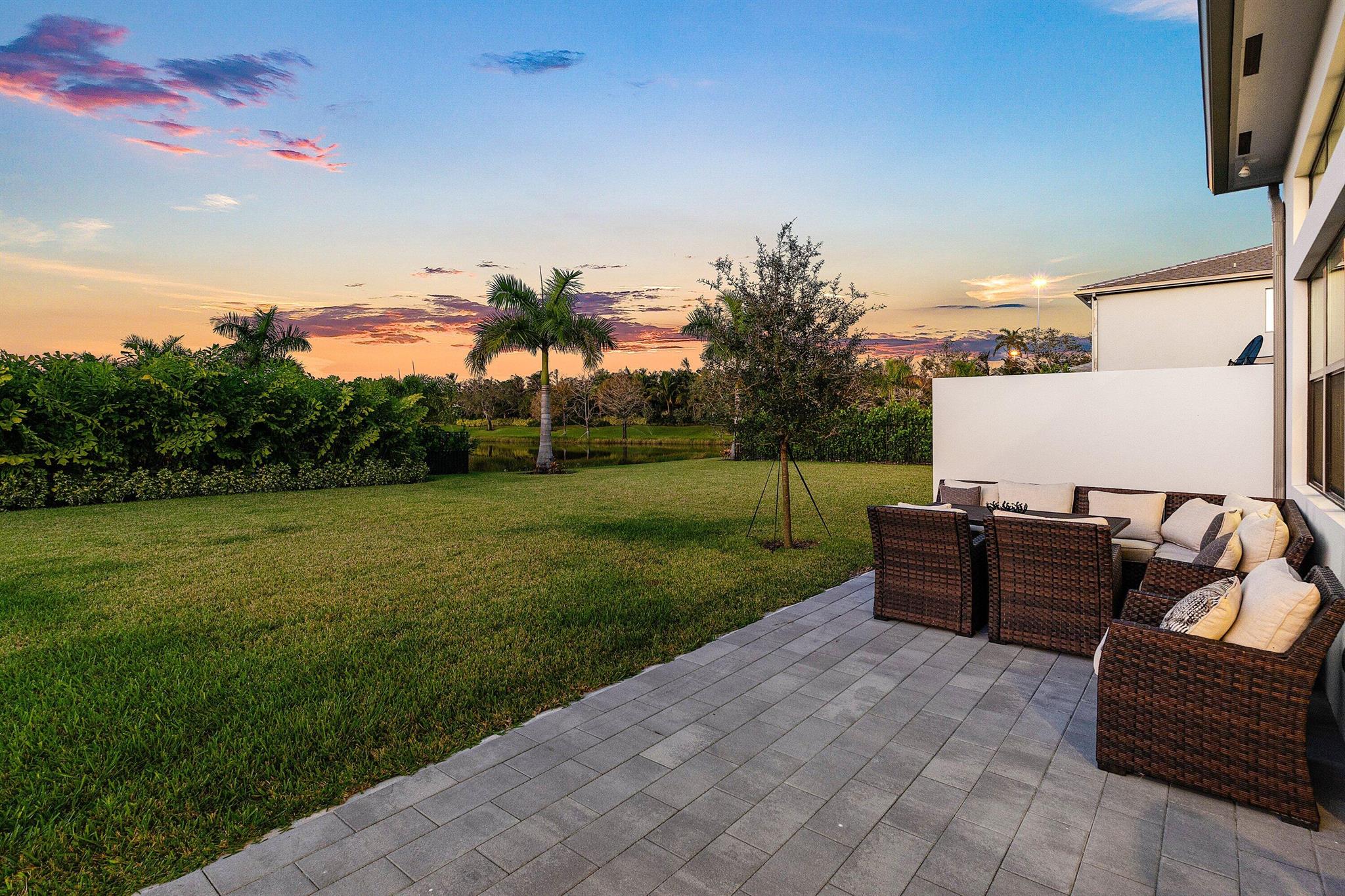 LOTUS PALMBOCA RATON GOLF - Residential