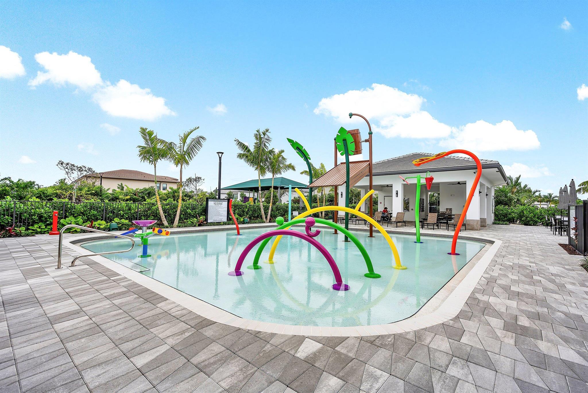 LOTUS PALMBOCA RATON GOLF - Residential
