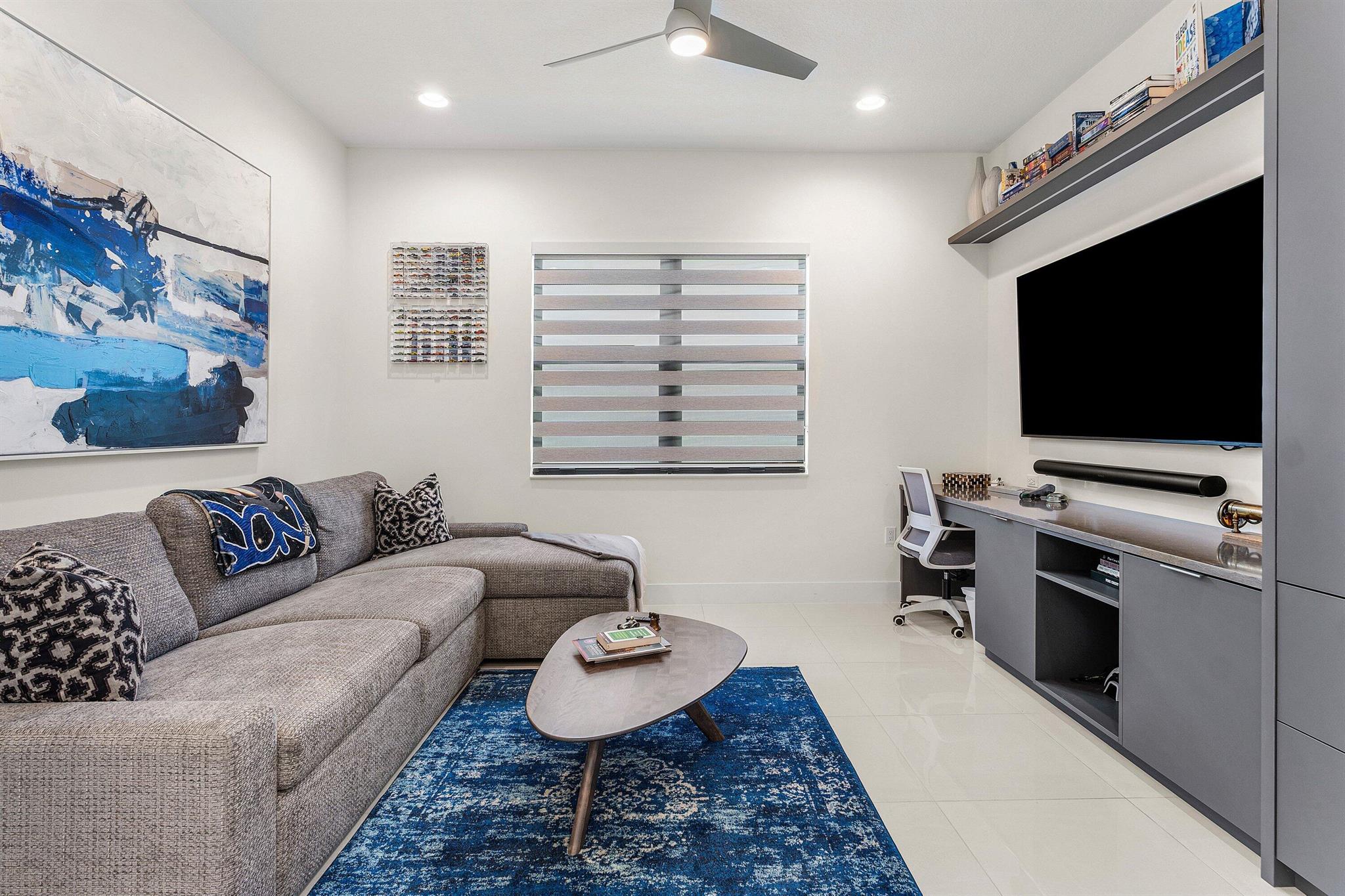 LOTUS PALMBOCA RATON GOLF - Residential