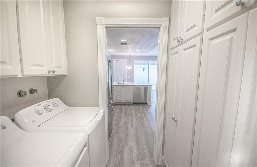 CAMBRIDGE AT ABACOA - Residential Lease