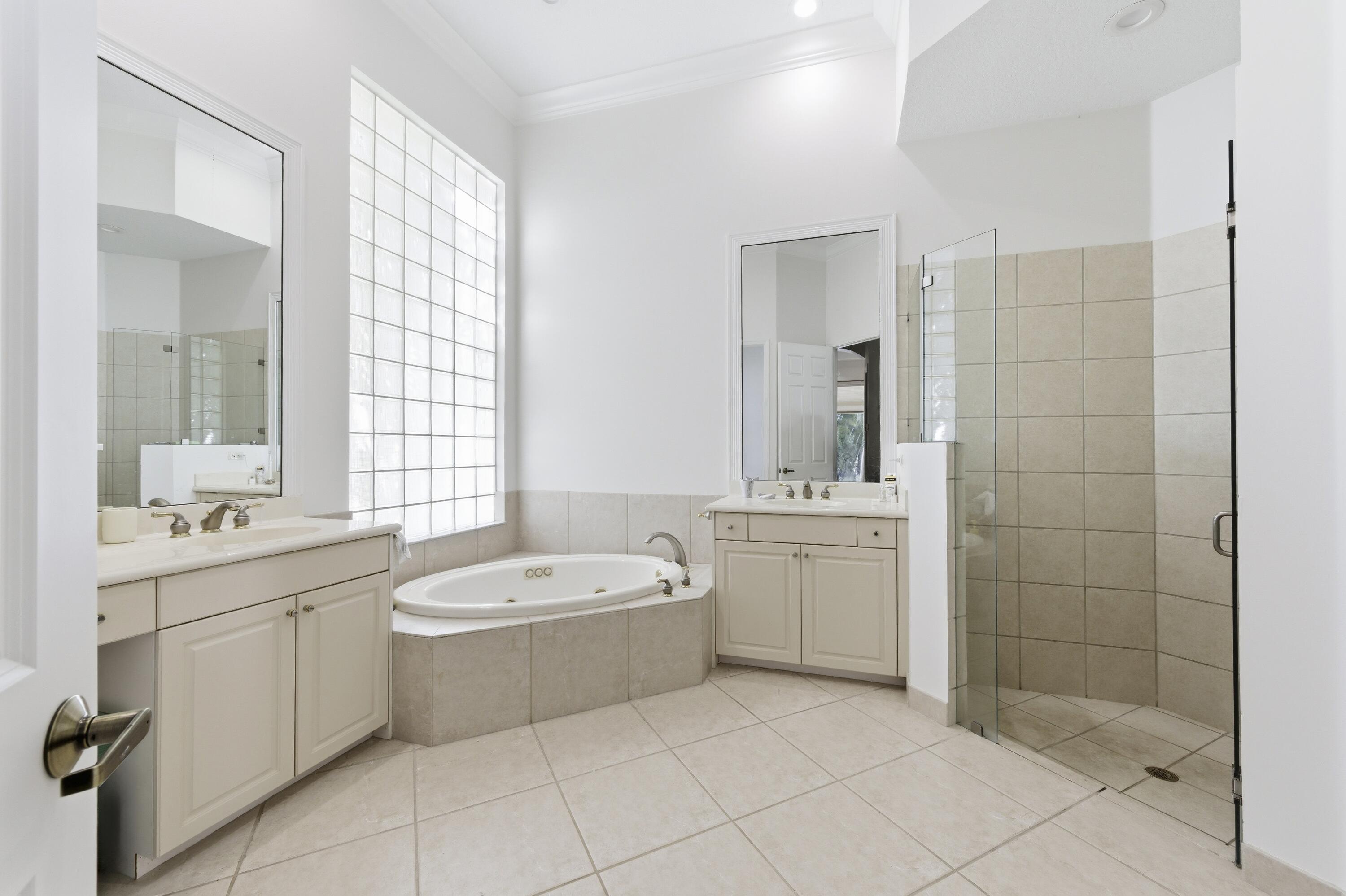 MIRASOL PARS H AND I - Residential