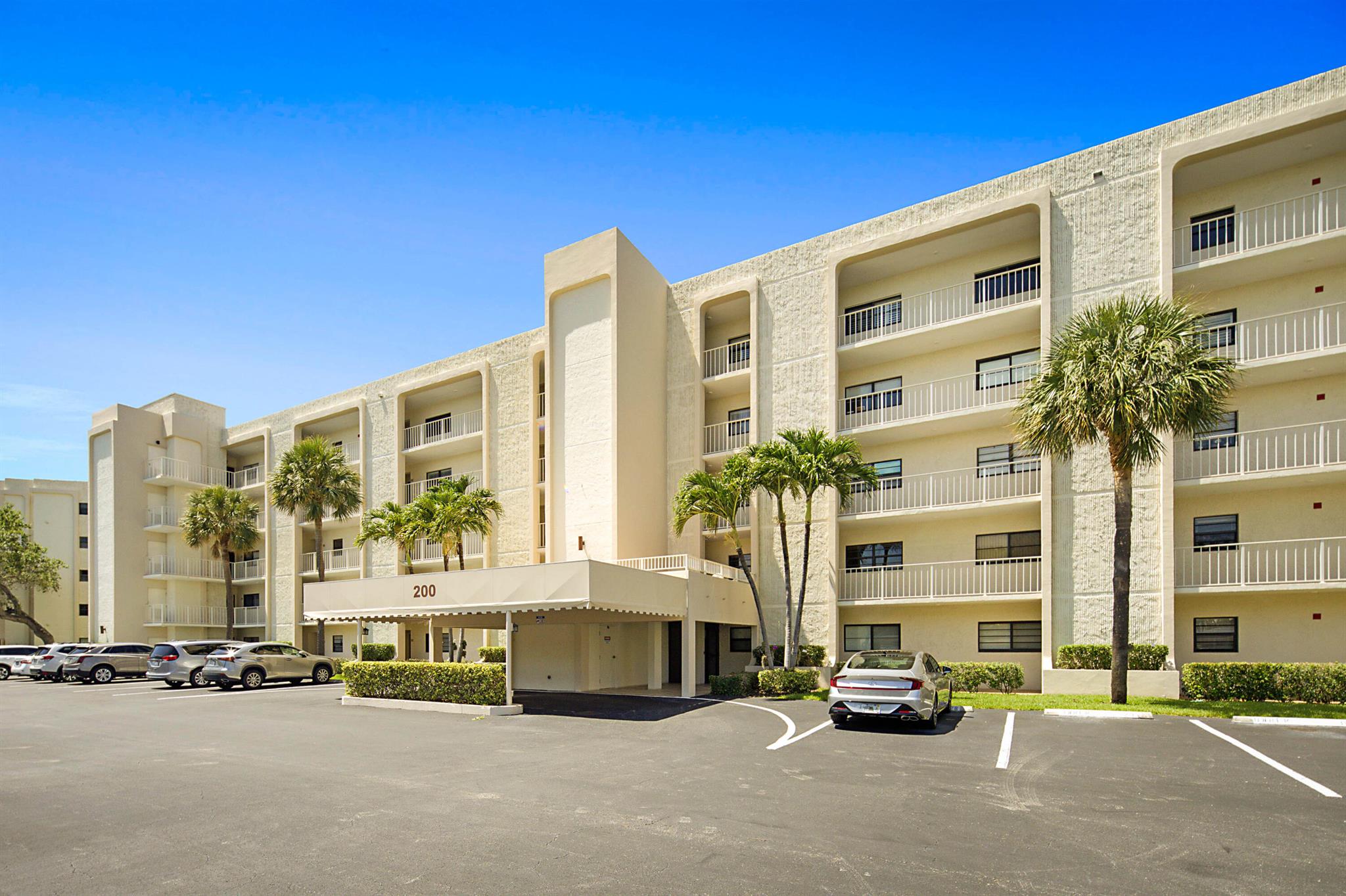 200 Intracoastal Place 504