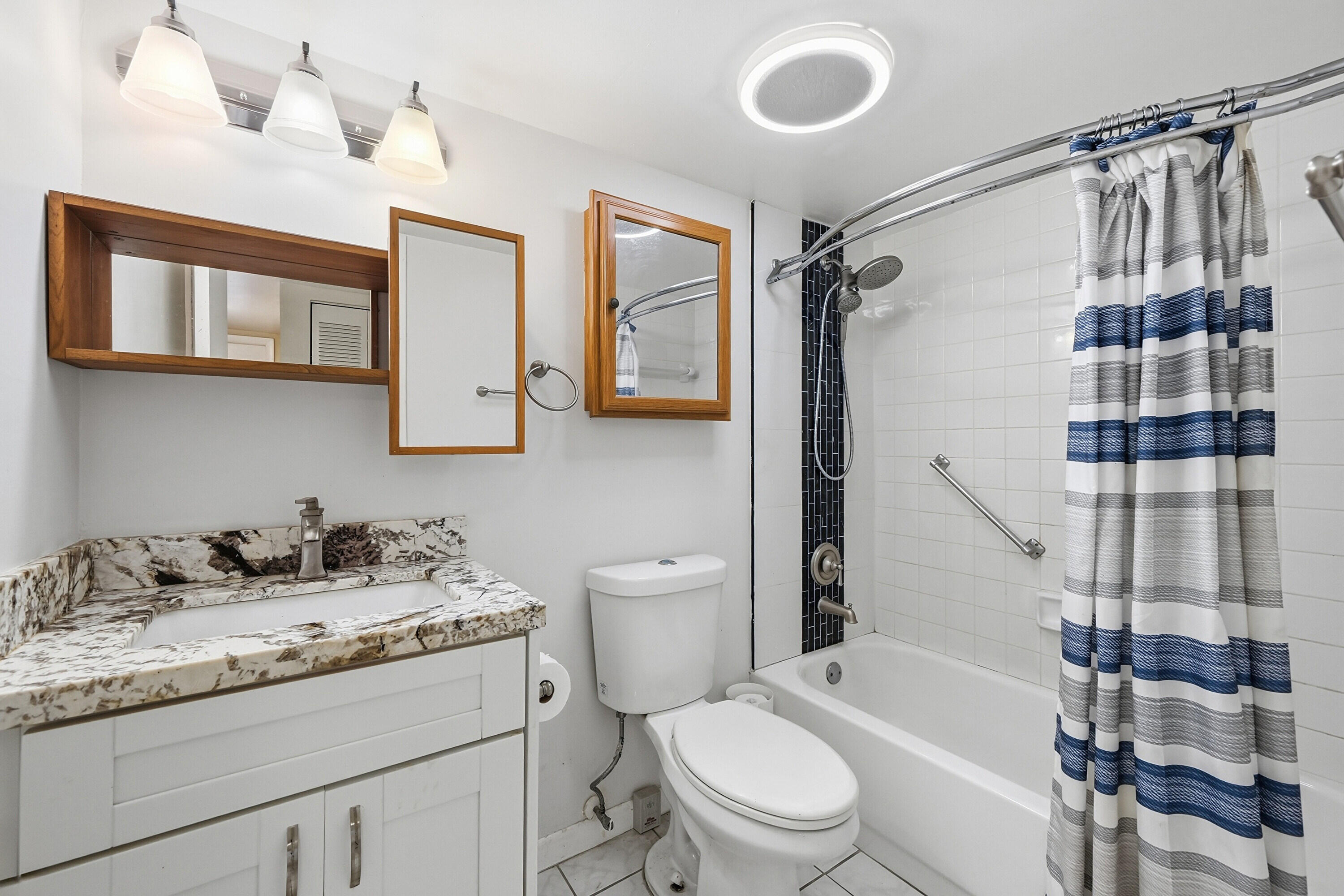 SUNRISE LAKES 218 CONDO - Residential