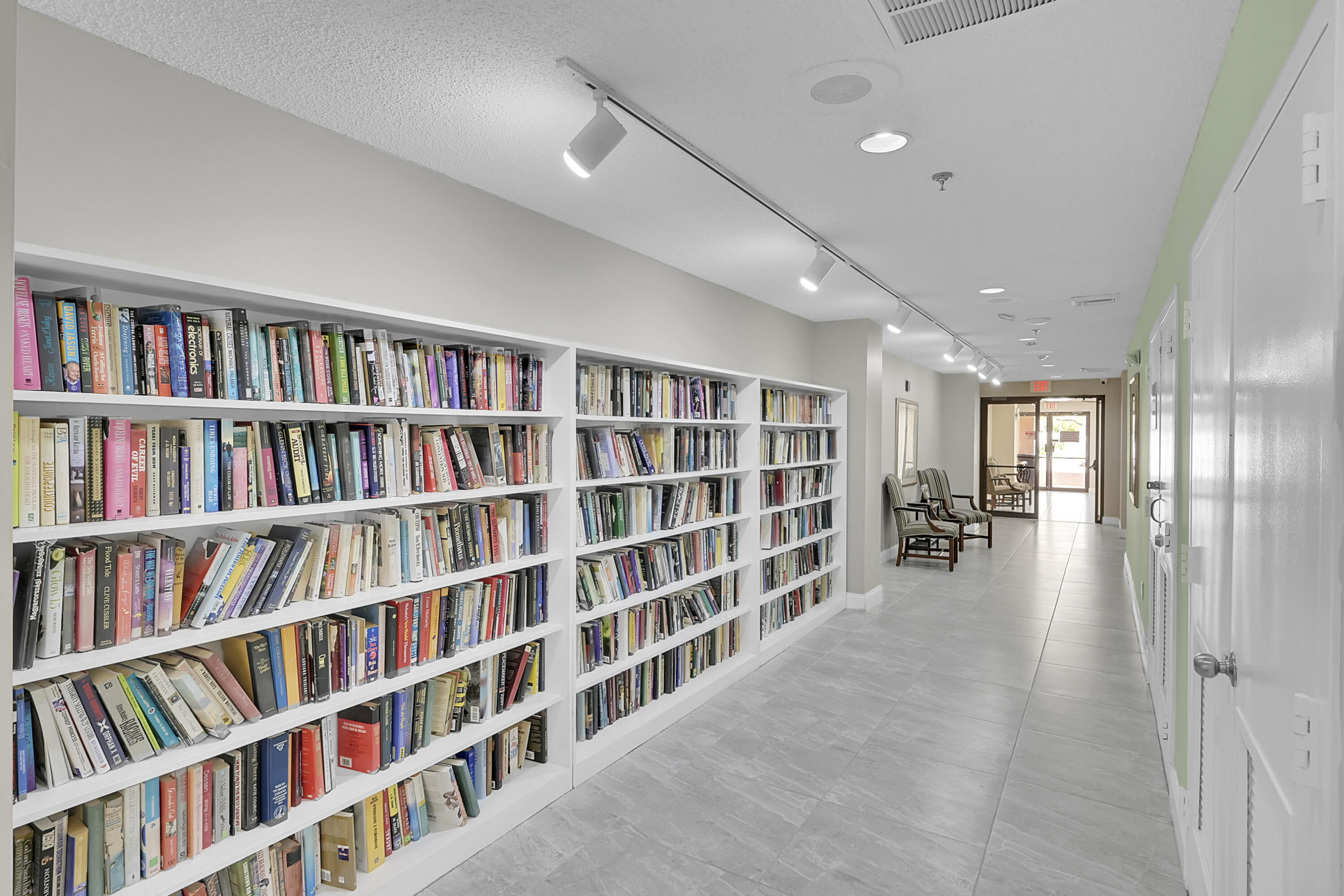 SUNRISE LAKES 218 CONDO - Residential