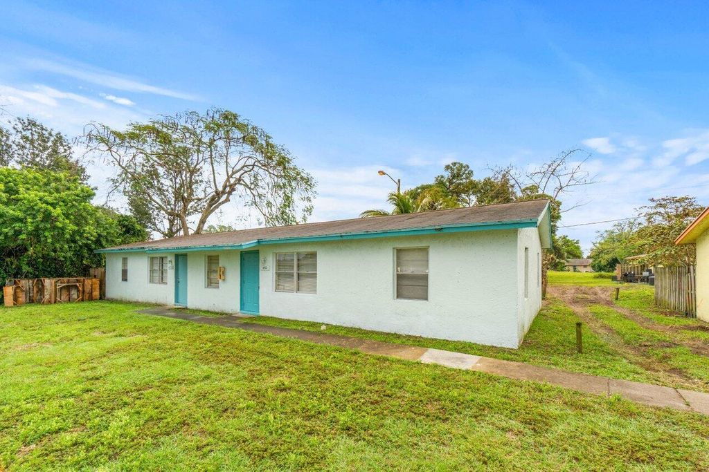 Photo of 4760 Gulfstream Road, Lake Worth, FL 33461 (MLS # R10966483)