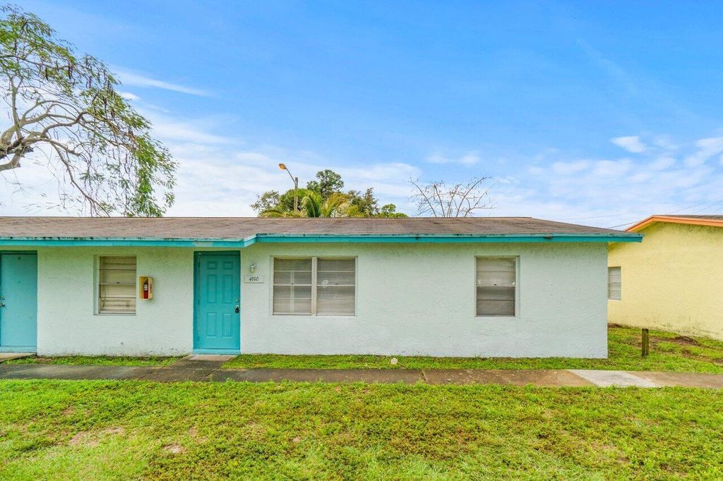 Photo of 4760 Gulfstream Road, Lake Worth, FL 33461 (MLS # R10966483)