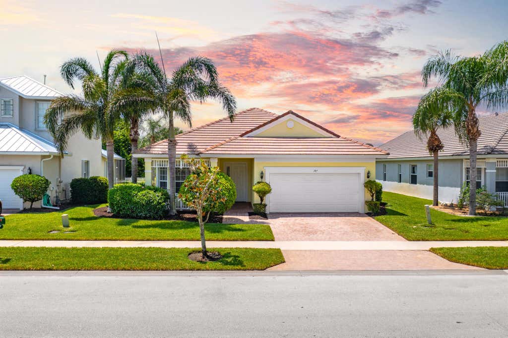 Photo of 107 NW Willow Grove Avenue, Port St Lucie, FL 34986 (MLS # R10915512)