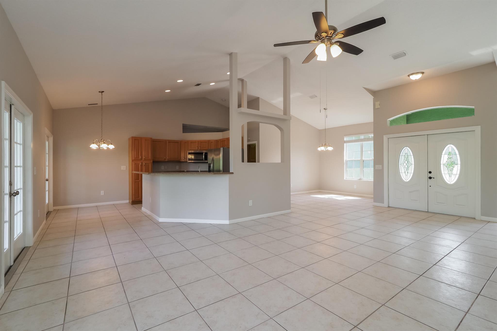 PORT ST LUCIE SECTION 19 - Residential Lease