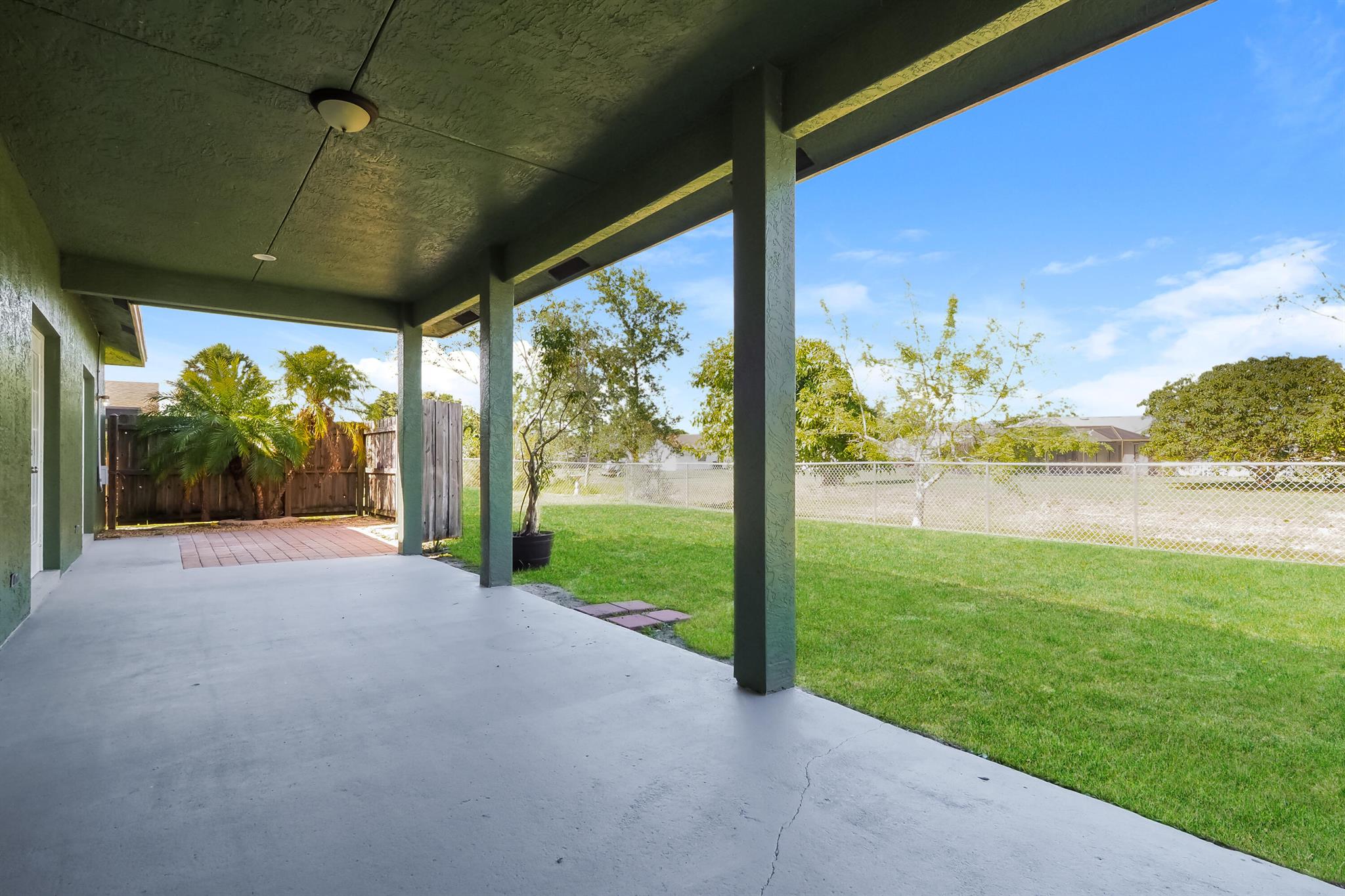 PORT ST LUCIE SECTION 19 - Residential Lease