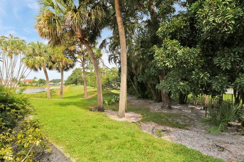 Single Family Residence in Jupiter FL 6239 Longleaf Pine Drive Dr 39.jpg