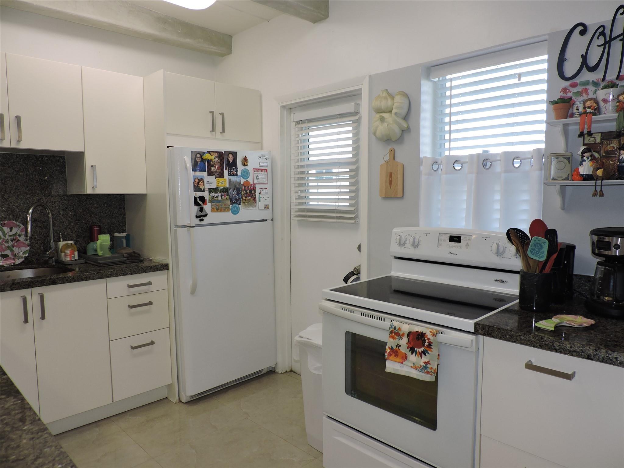 THE DANIANS NORTH CONDO - Residential