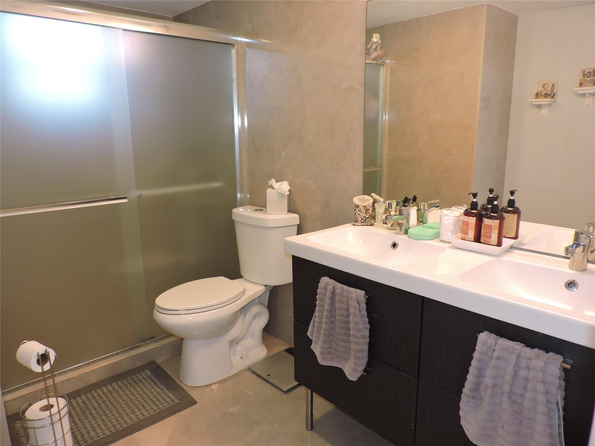 THE DANIANS NORTH CONDO - Residential