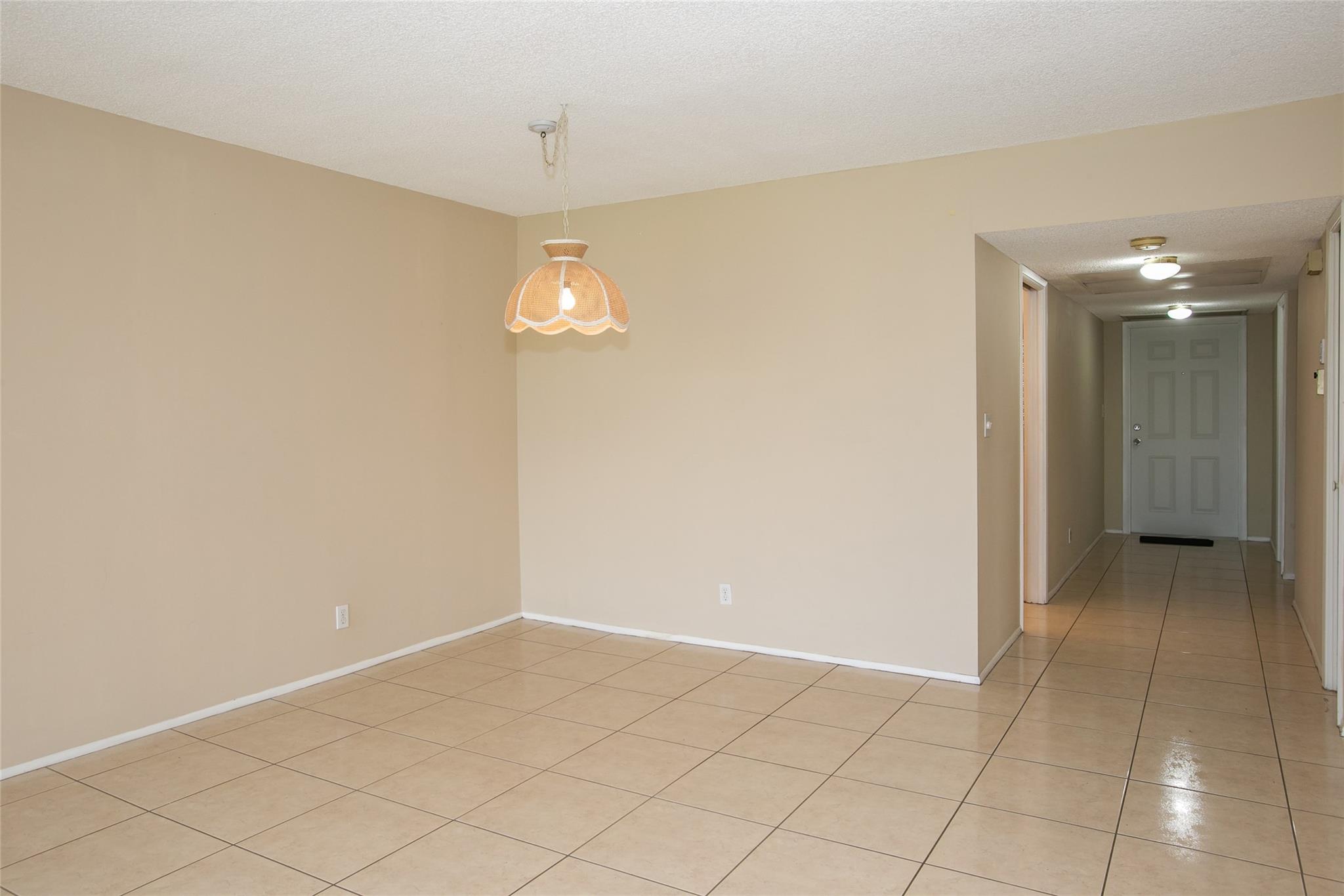 2601 S Palm Aire Dr 212