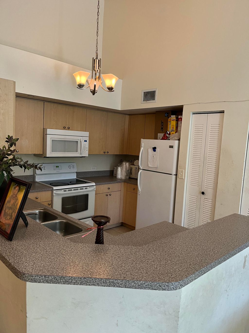 Photo of 1122 Villa Lane #1122, Boynton Beach, FL 33435 (MLS # R10794274)