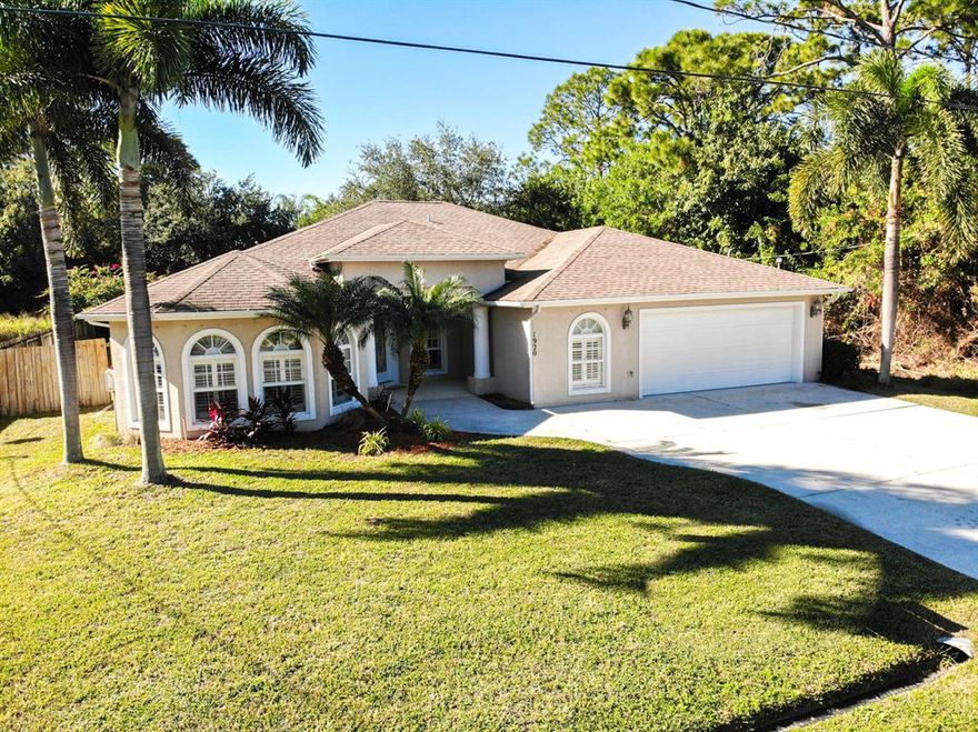 BUYER FINANCING FELL THROUGH!  TAKE A LOOK AT THIS REMODELED 4/2/2 CBS HOME. DESIRABLE FLOORPLAN WITH SPACIOUS, OPEN LAYOUT FEATURING HUGE FORMAL LIVING ROOM WITH TRAY CEILING, SEPARATE FAMILY ROOM. STAINLESS APPLIANCES, GRANITE COUNTERS, 42'' WOOD CABINETS WITH PLENTY OF STORAGE. TILED AND NEW WOOD LAMINATE FLOORS THROUGHOUT, PLANTATION SHUTTERS. COVERED AND SCREENED LANAI WITH LARGE FENCED BACKYARD. NEW A/C, NEWER WATER HEATER. OVERSIZED GARAGE. GREAT LOCATION, QUICK ANSWERS, QUICK CLOSE!