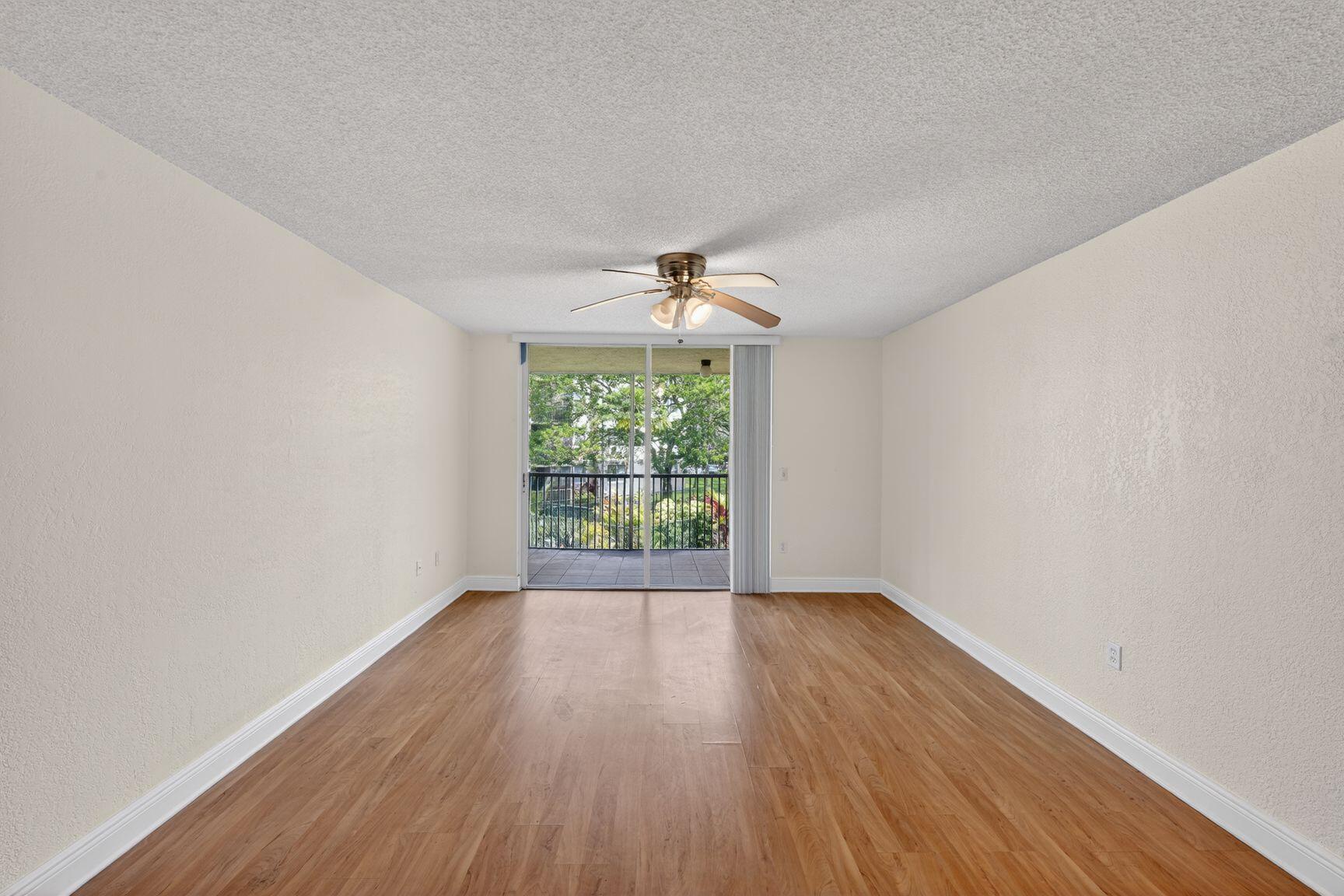 LAS VISTAS AT DORAL CONDO - Residential