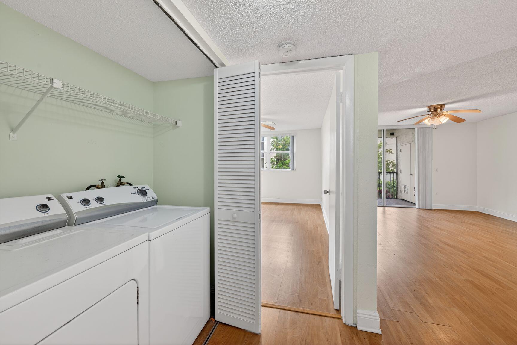 LAS VISTAS AT DORAL CONDO - Residential