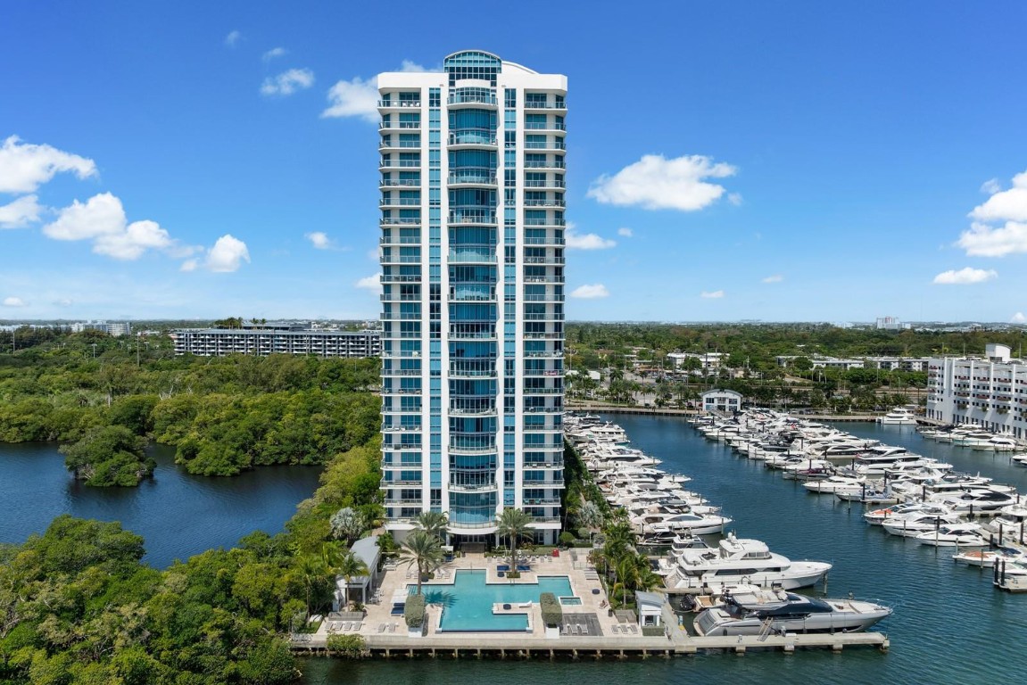 MARINA PALMS - Residential