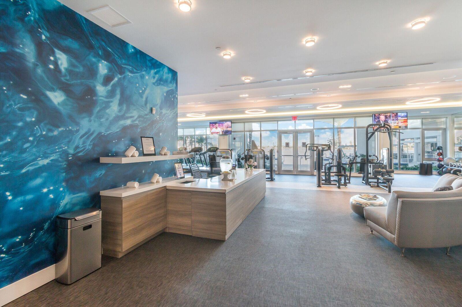 MARINA PALMS - Residential