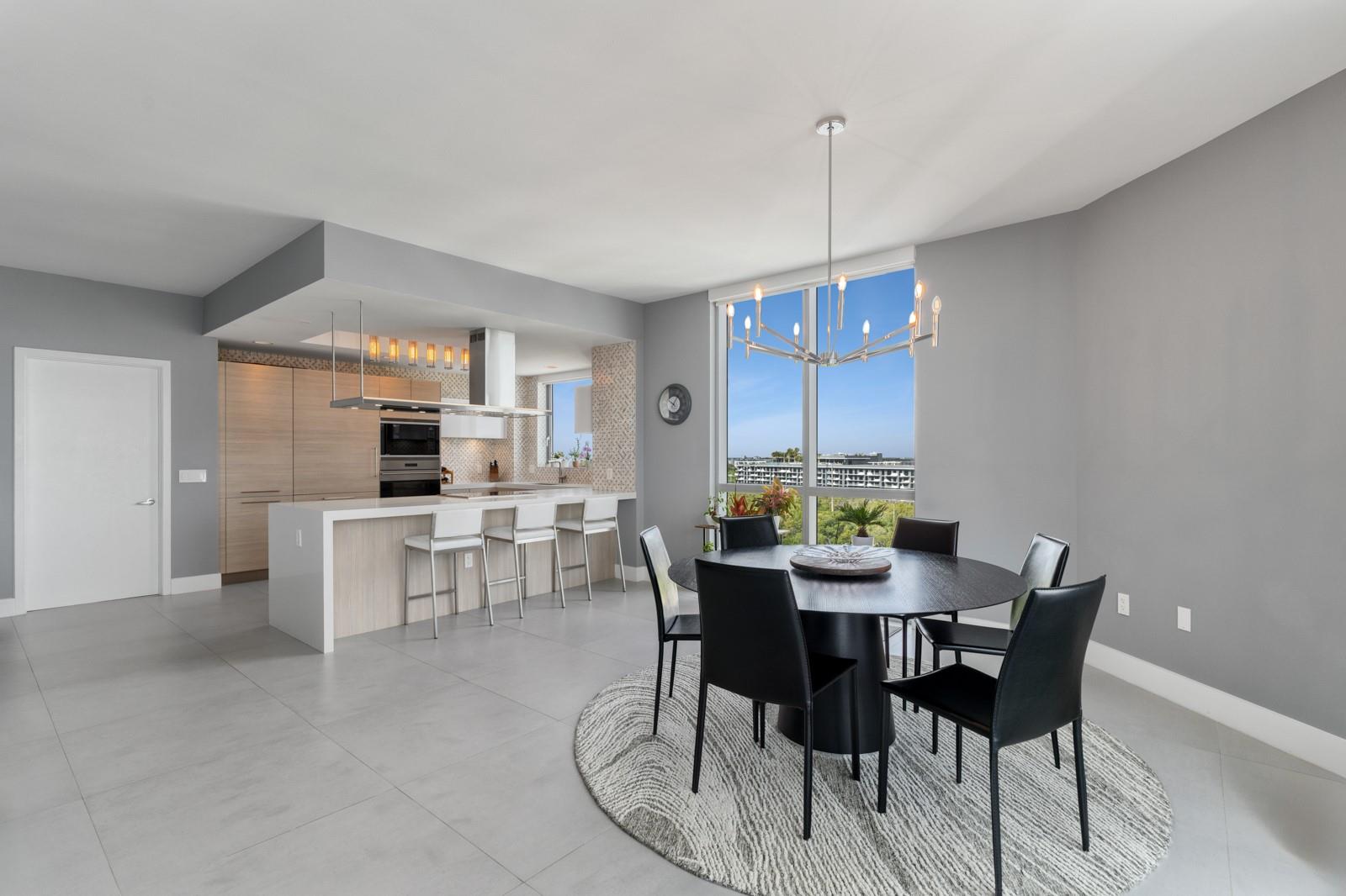 MARINA PALMS - Residential