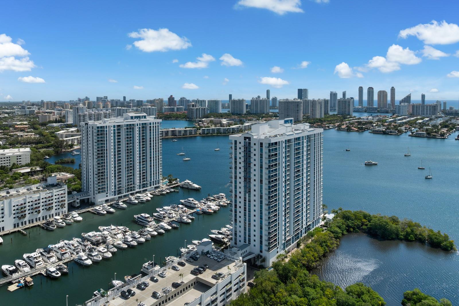 MARINA PALMS - Residential