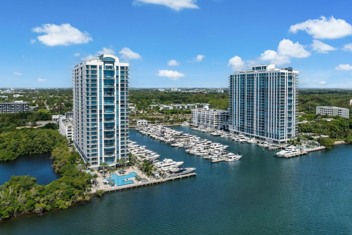 MARINA PALMS - Residential