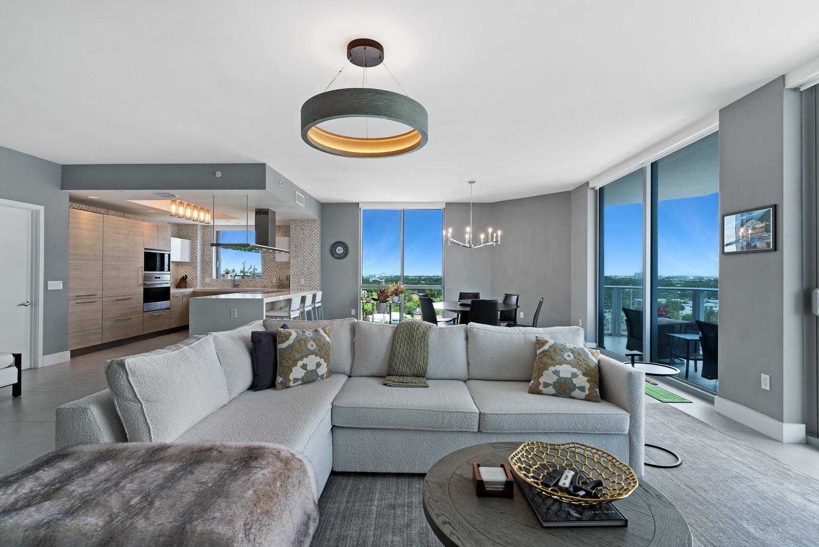 MARINA PALMS - Residential