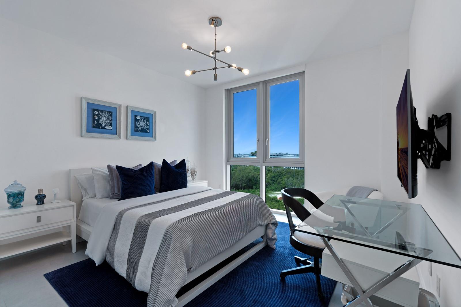 MARINA PALMS - Residential