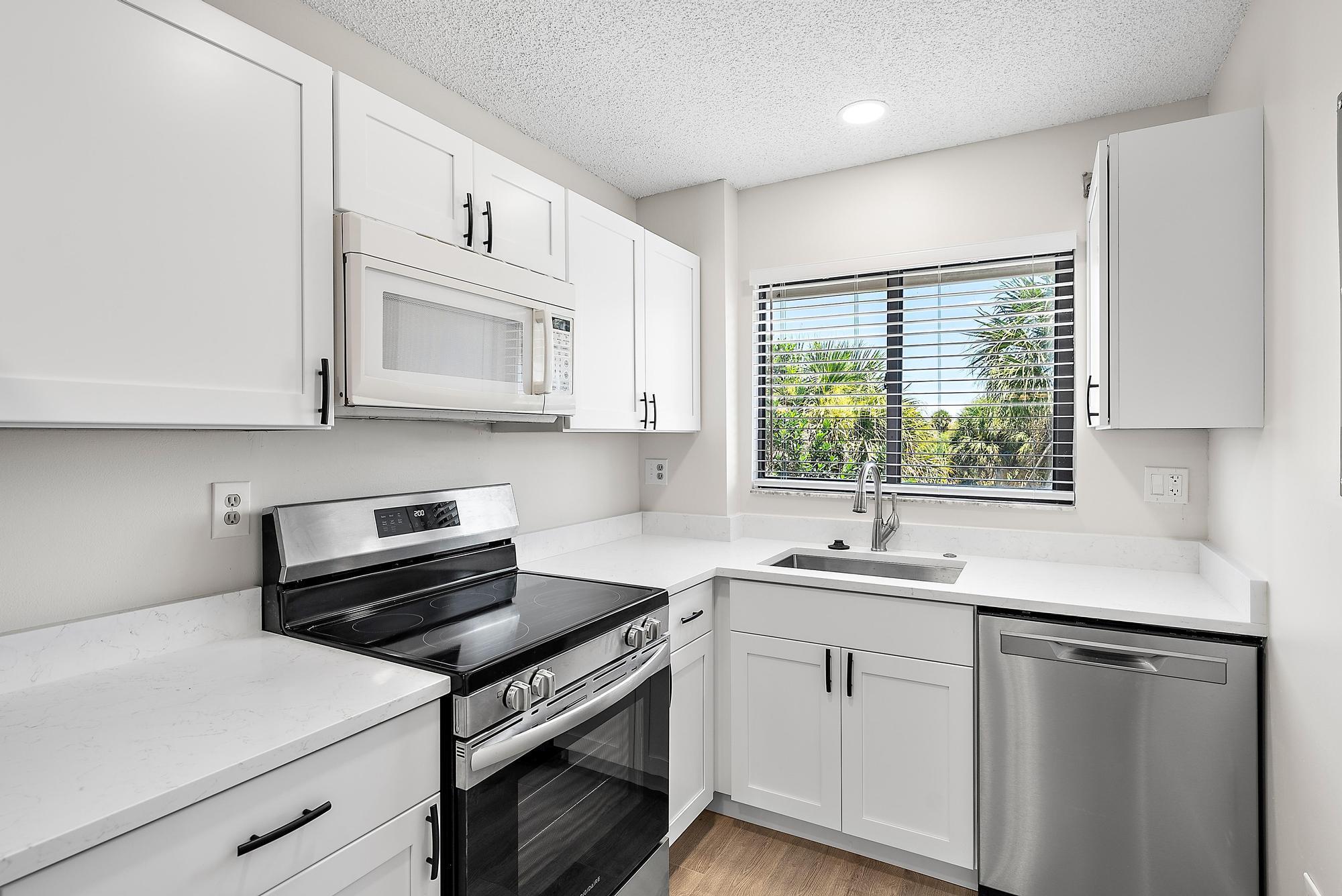 BELLA VISTA ON THE PARK CONDO - Residential Lease