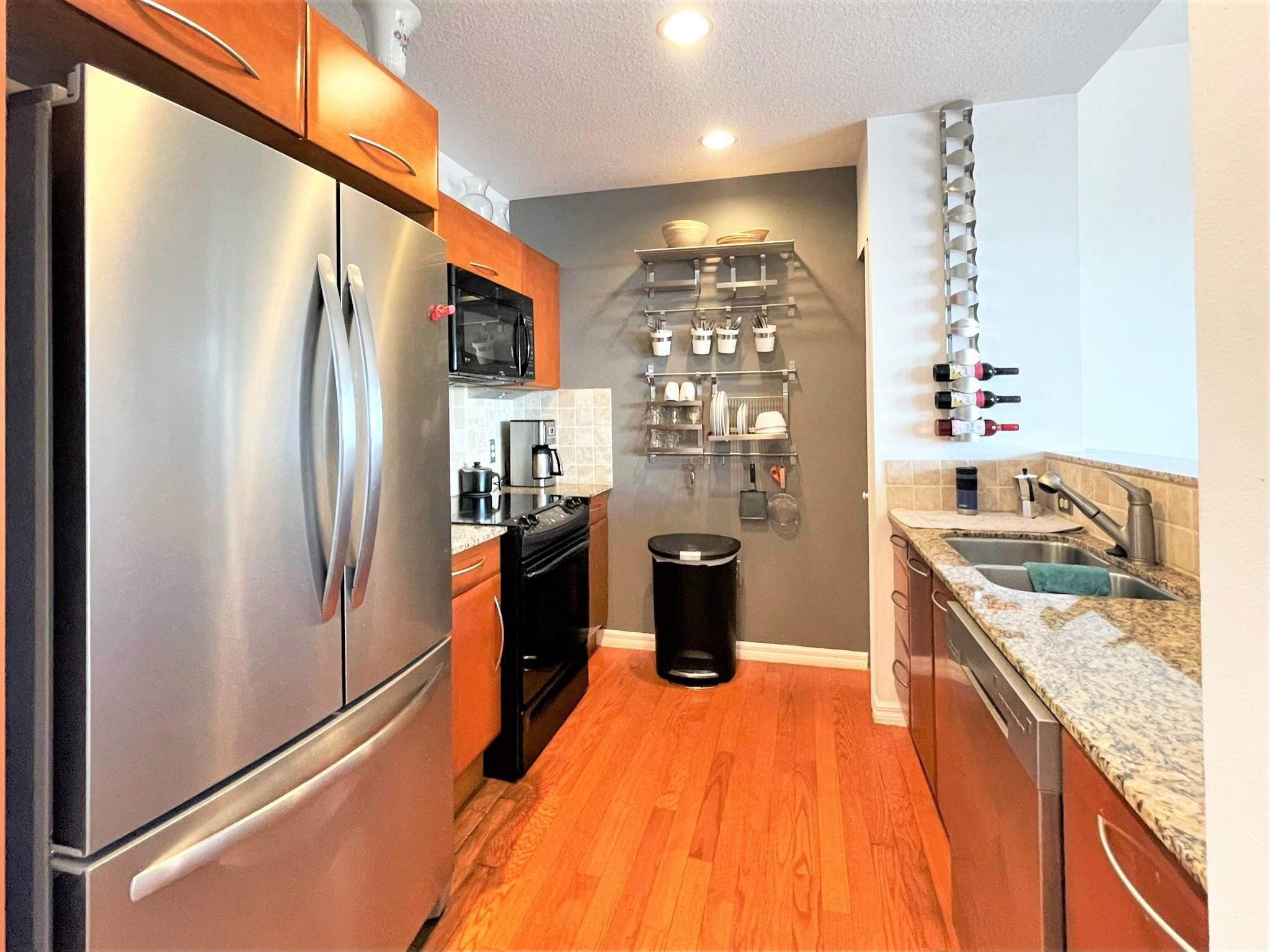 LUCERNE CONDO - Residential
