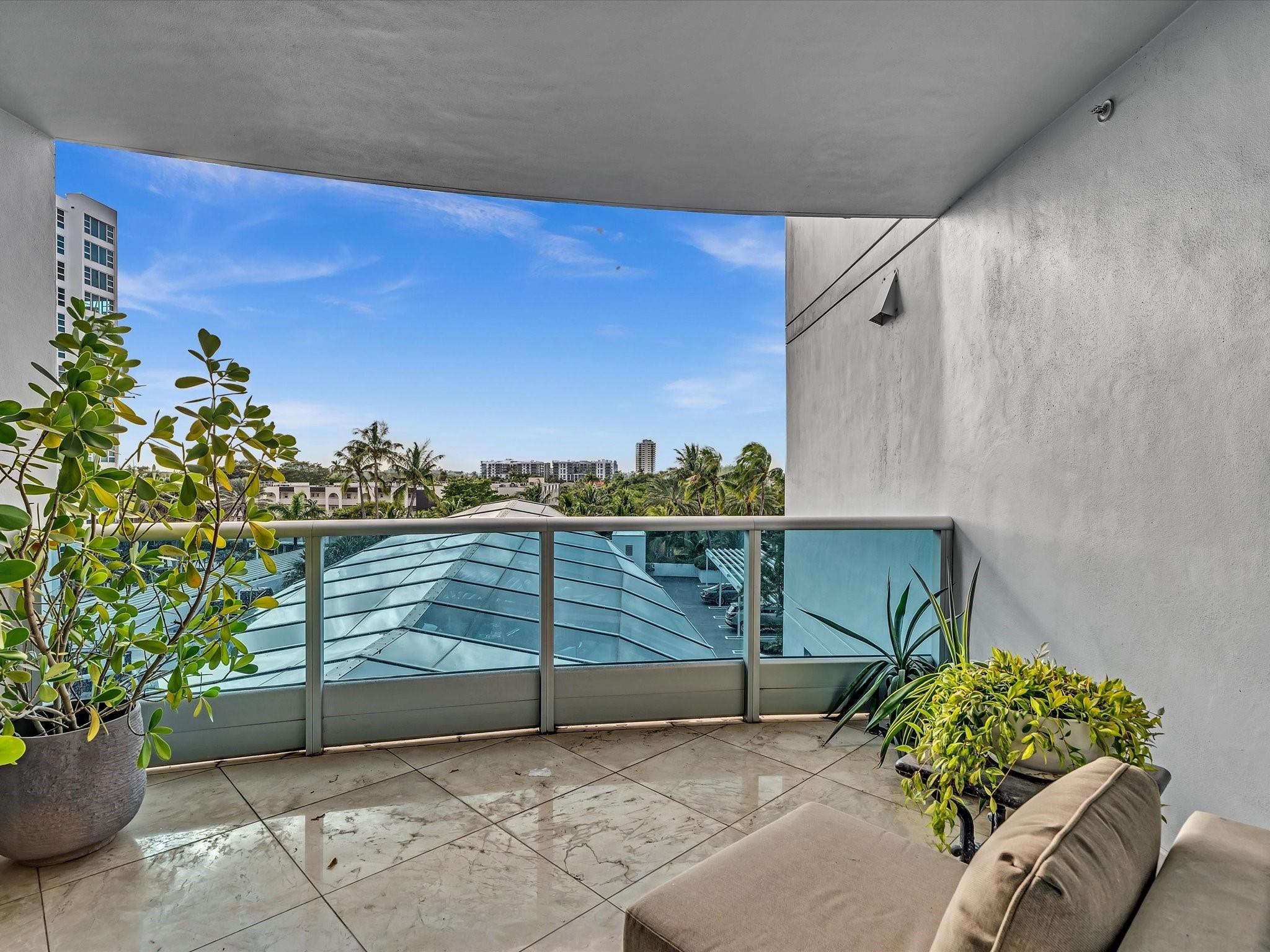 Aquazul Condo - Residential