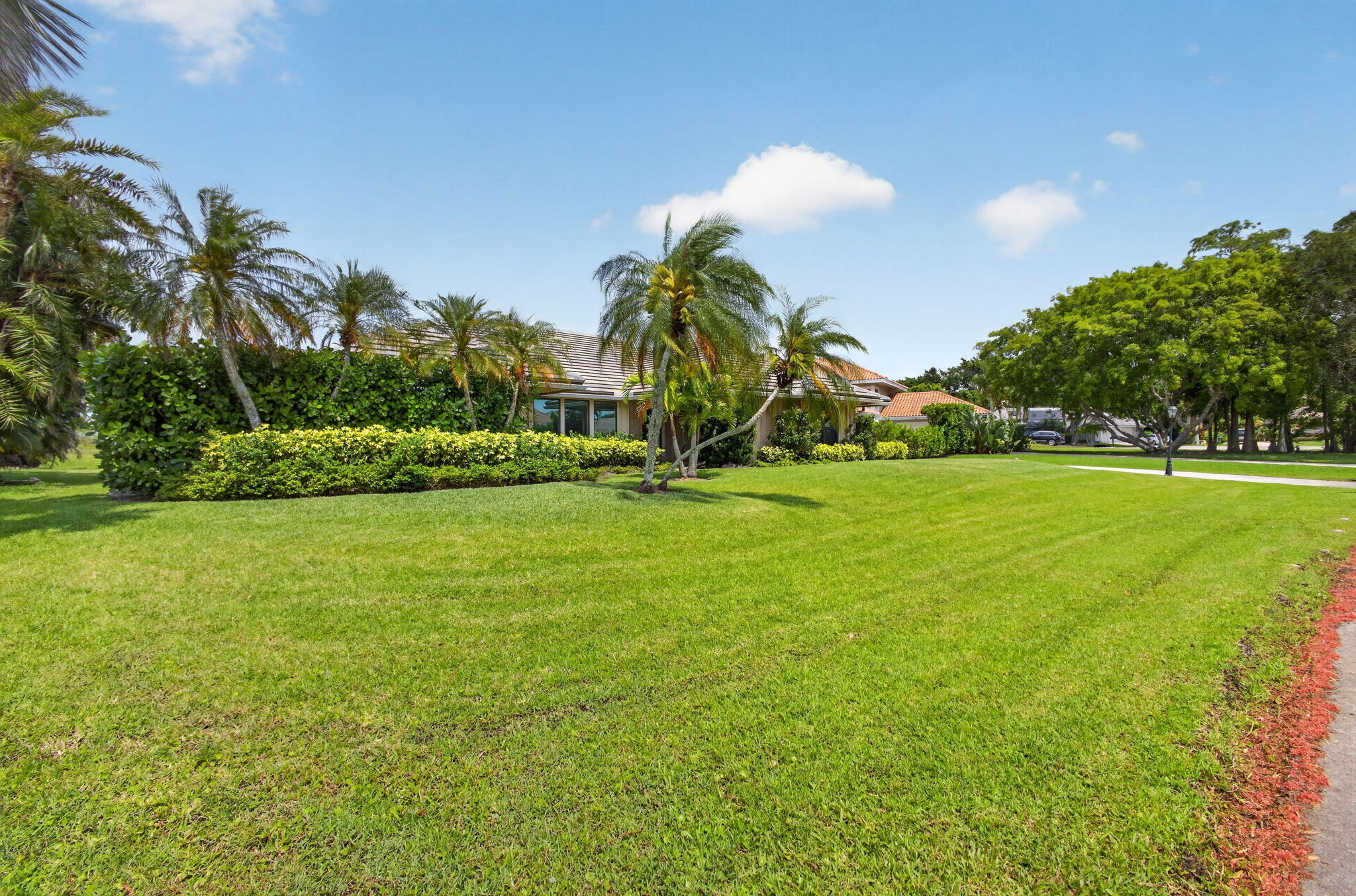 PGA RESORT COMMUNITY 6 - Residential