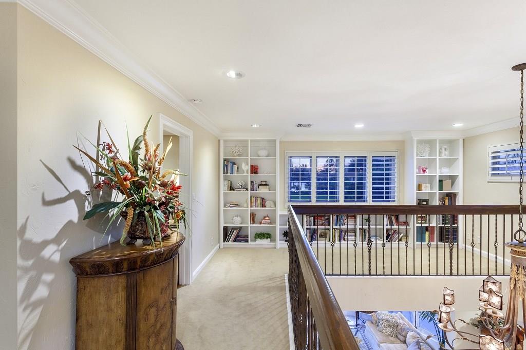 Las Olas Isles - Residential