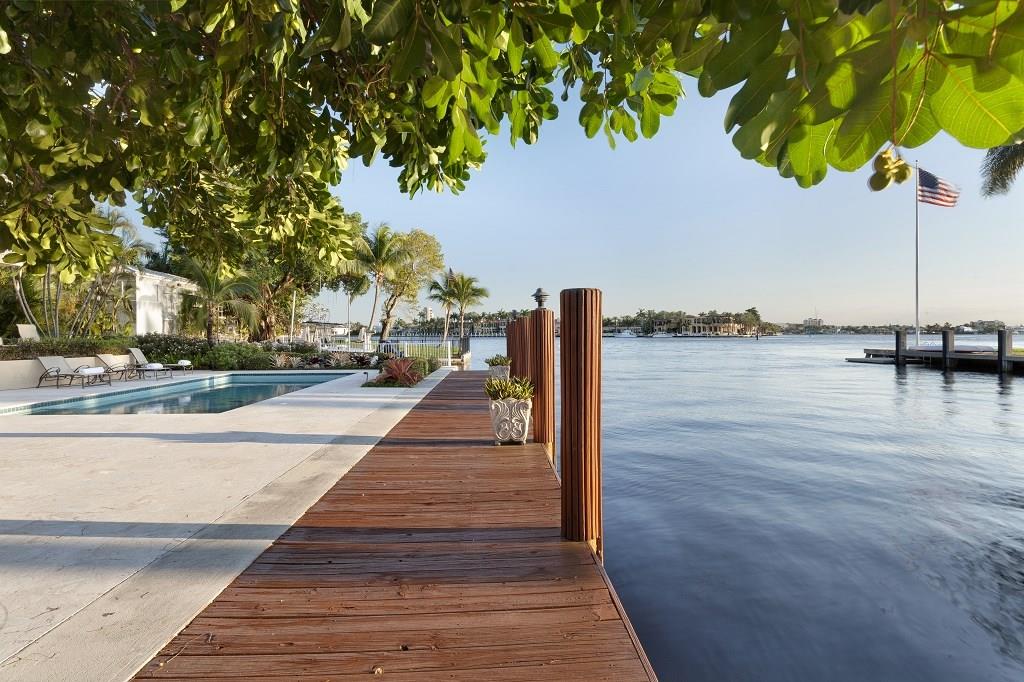 Las Olas Isles - Residential