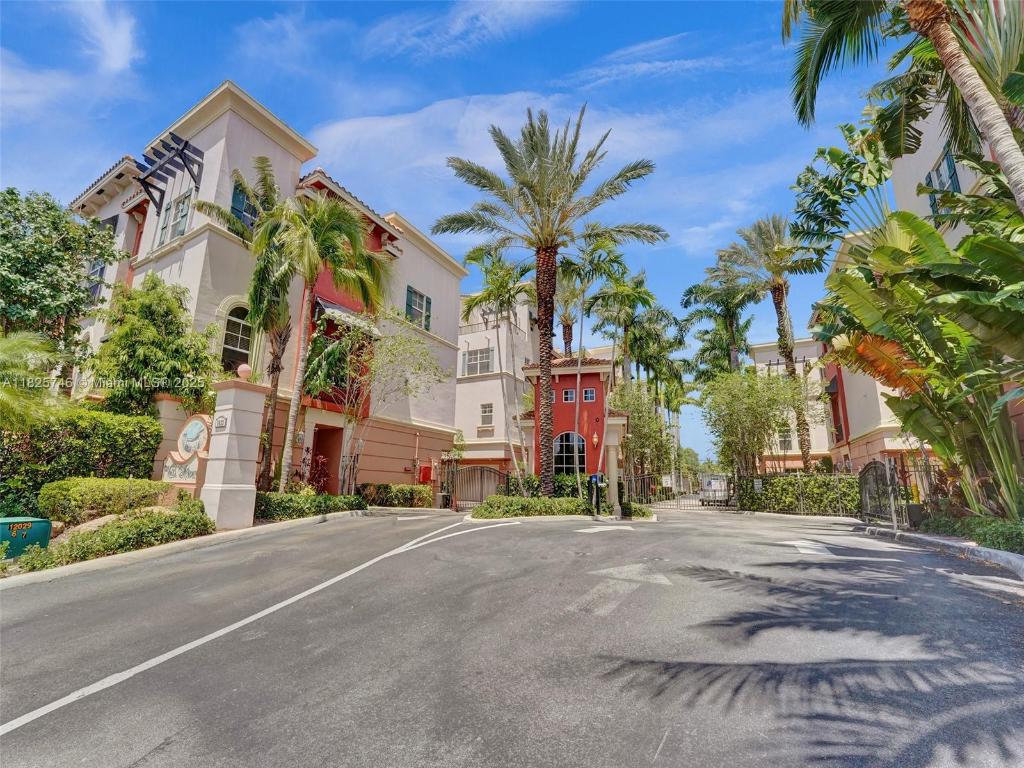 VILLA MEDICI CONDO - Residential Lease