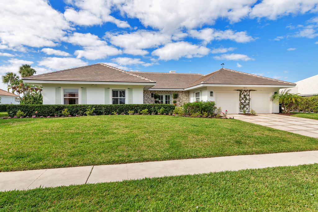Photo of 3125 Embassy Drive, West Palm Beach, FL 33401 (MLS # R11159294)