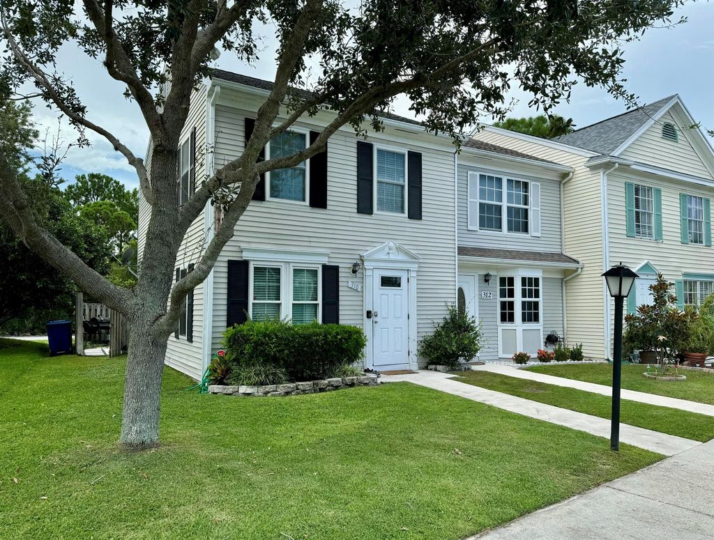 Photo of 310 Georgian Park Drive, Jupiter, FL 33458 (MLS # R11010084)