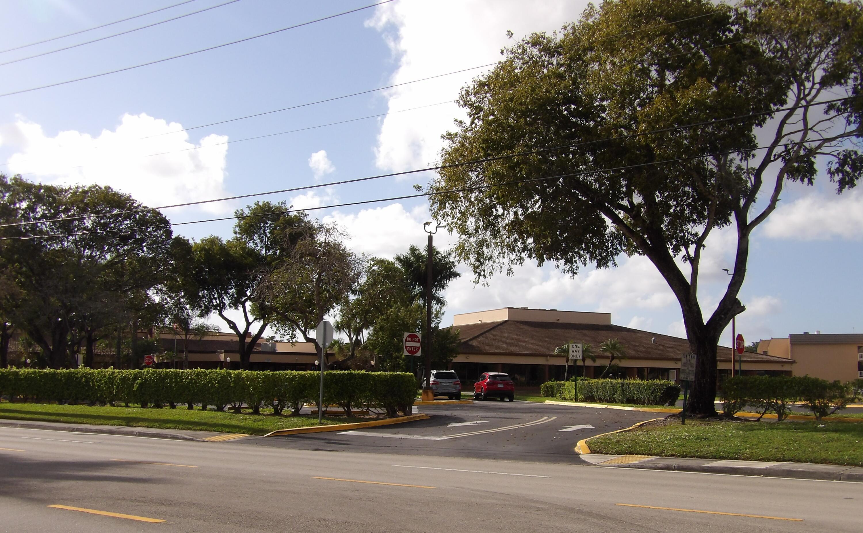 SUNRISE LAKES 101 CONDO - Residential