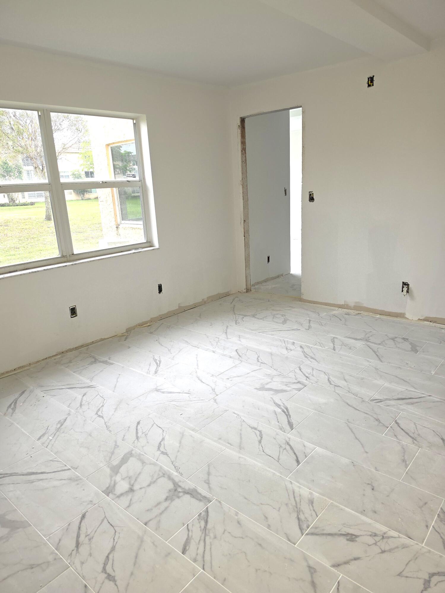 SUNRISE LAKES 101 CONDO - Residential