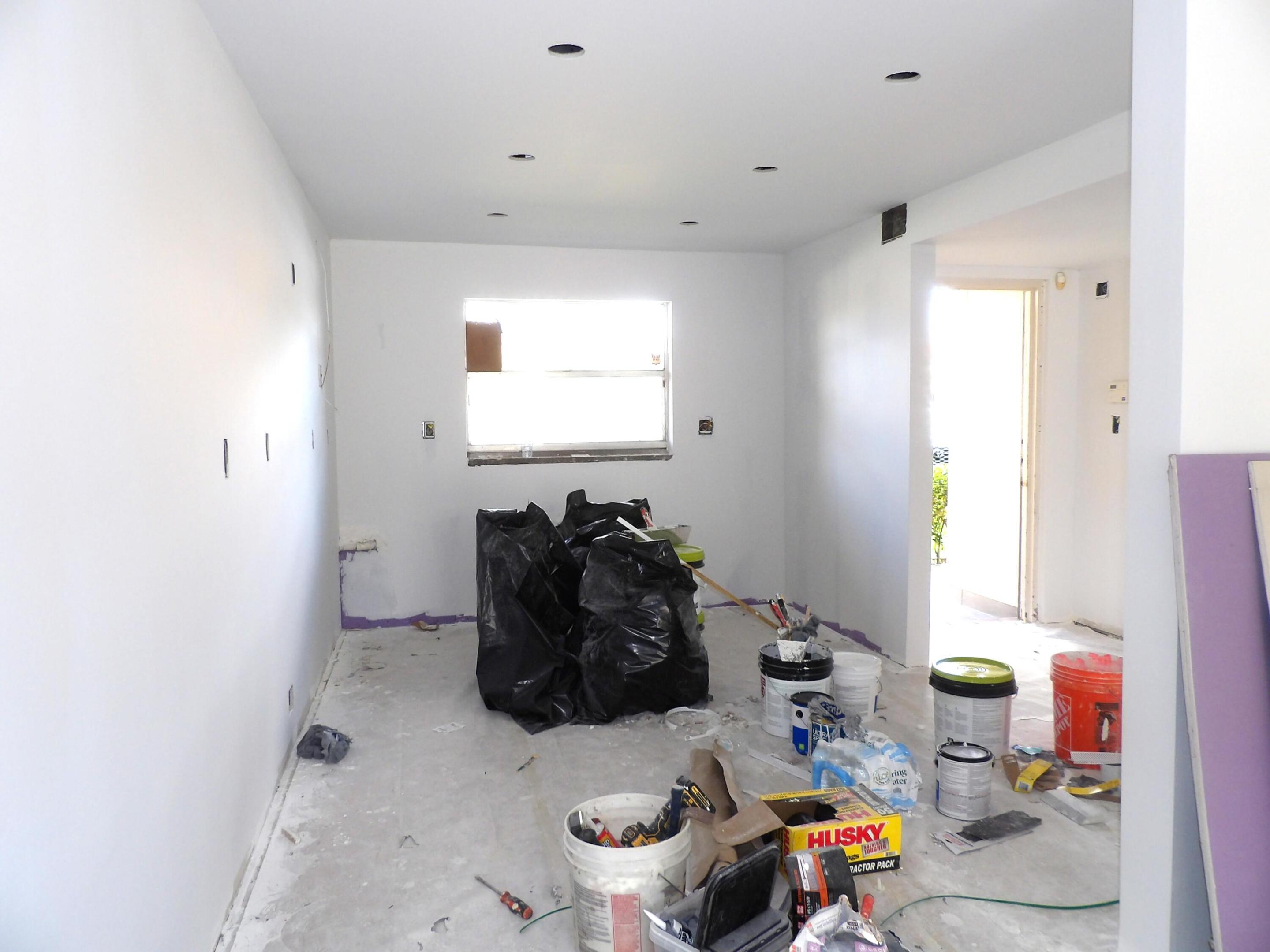 SUNRISE LAKES 101 CONDO - Residential