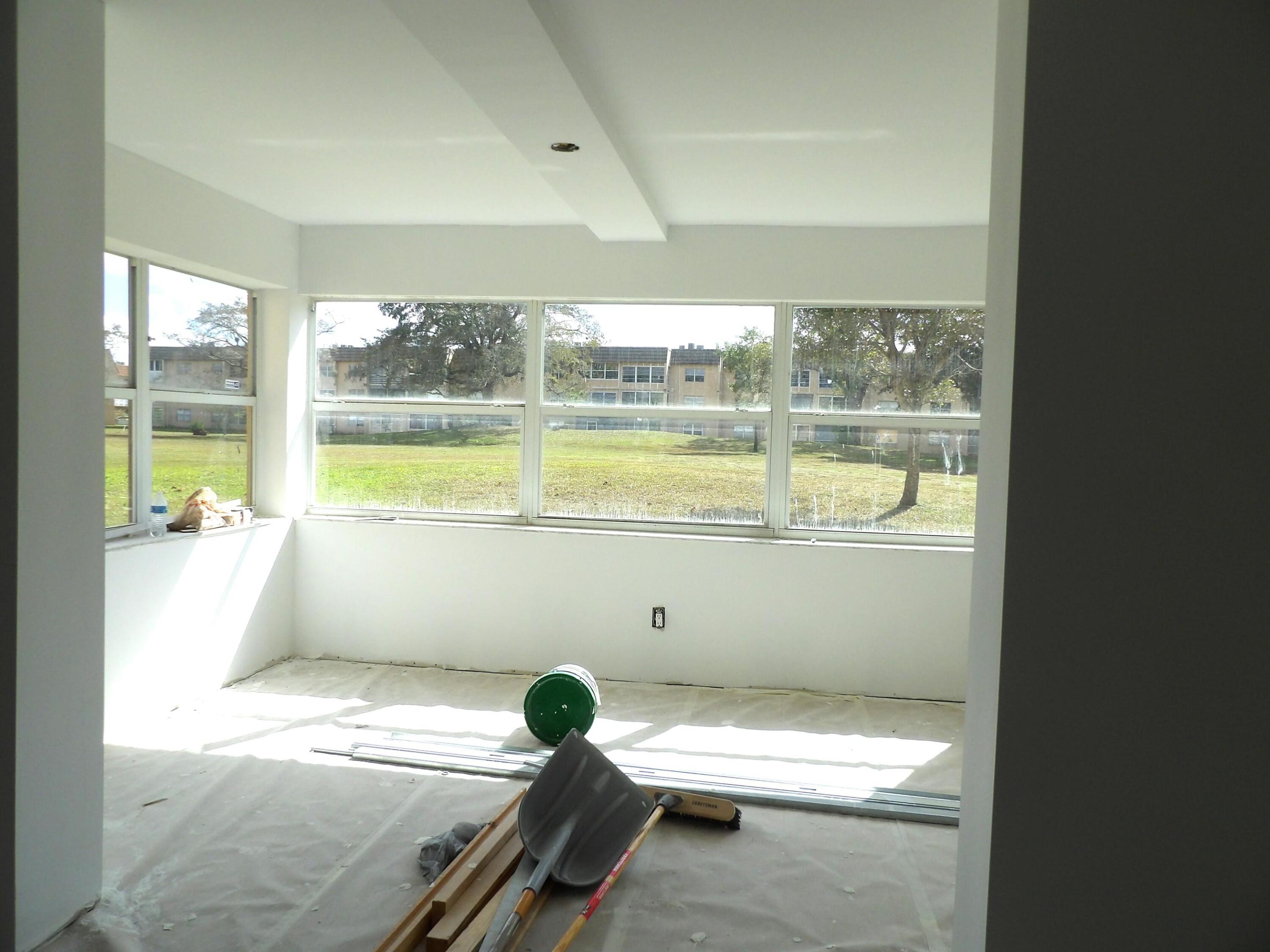 SUNRISE LAKES 101 CONDO - Residential