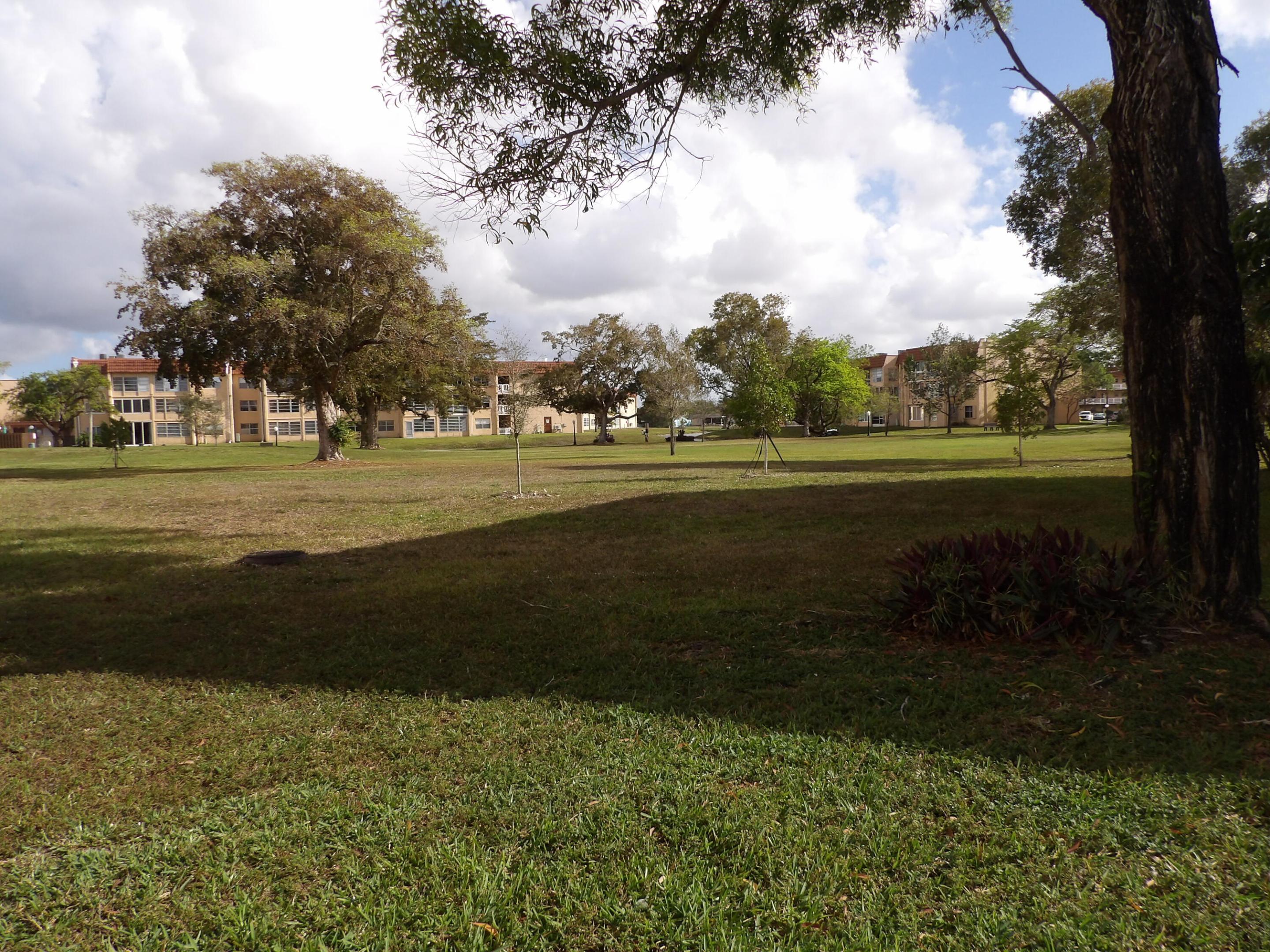 SUNRISE LAKES 101 CONDO - Residential