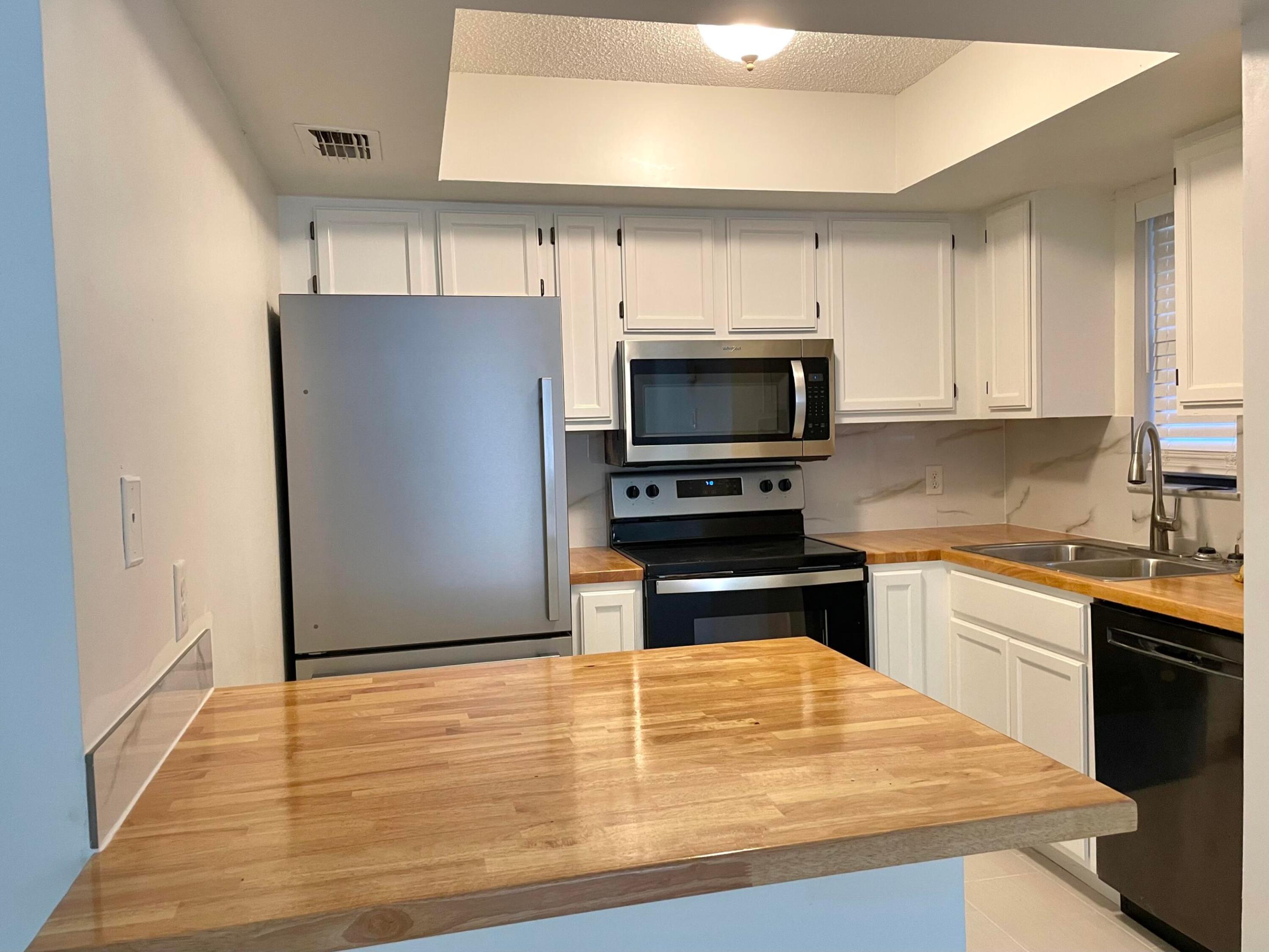 SEAGRASS CONDOMINIUM - Residential Lease