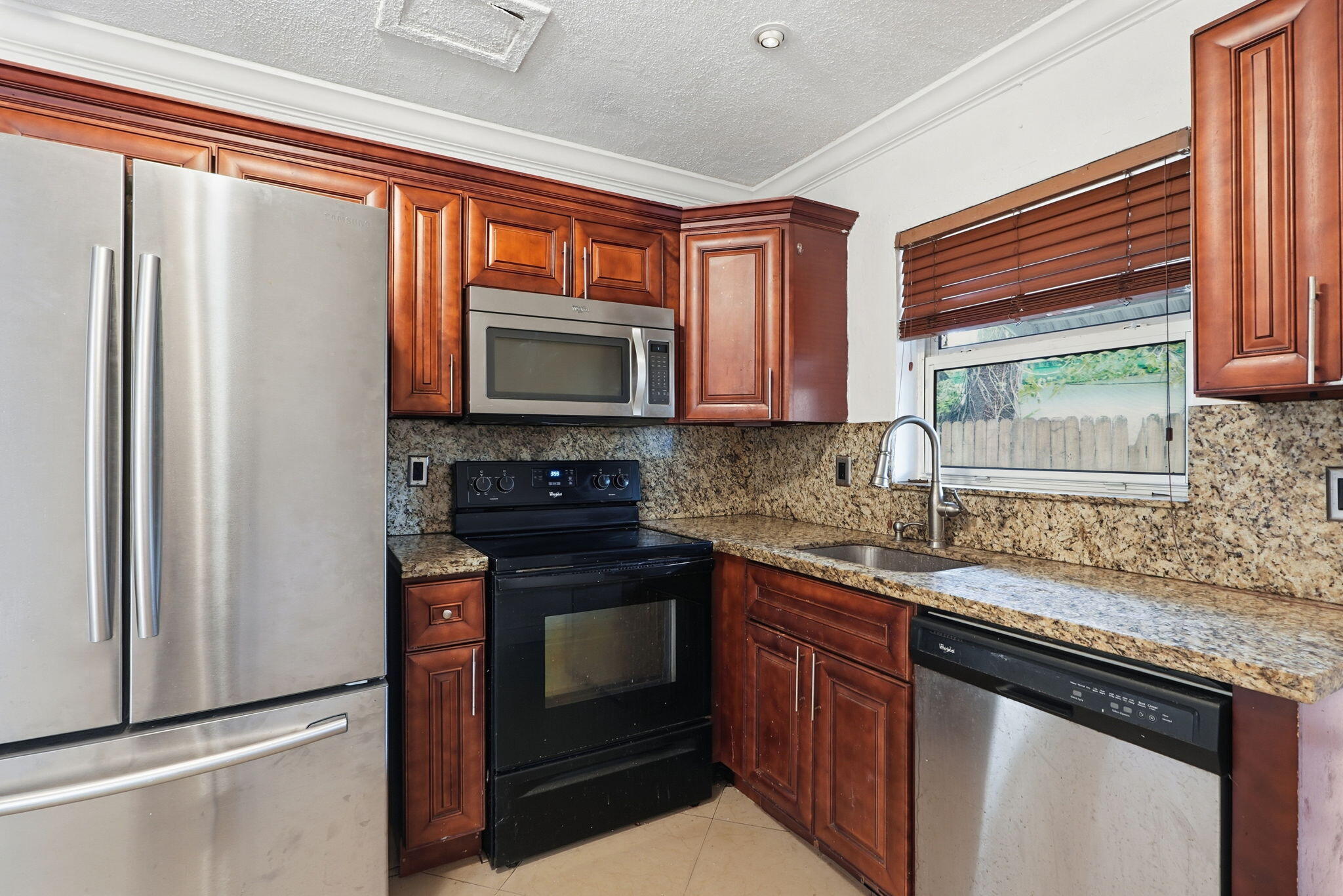 NORTH HOLLYWOOD - Residential Income