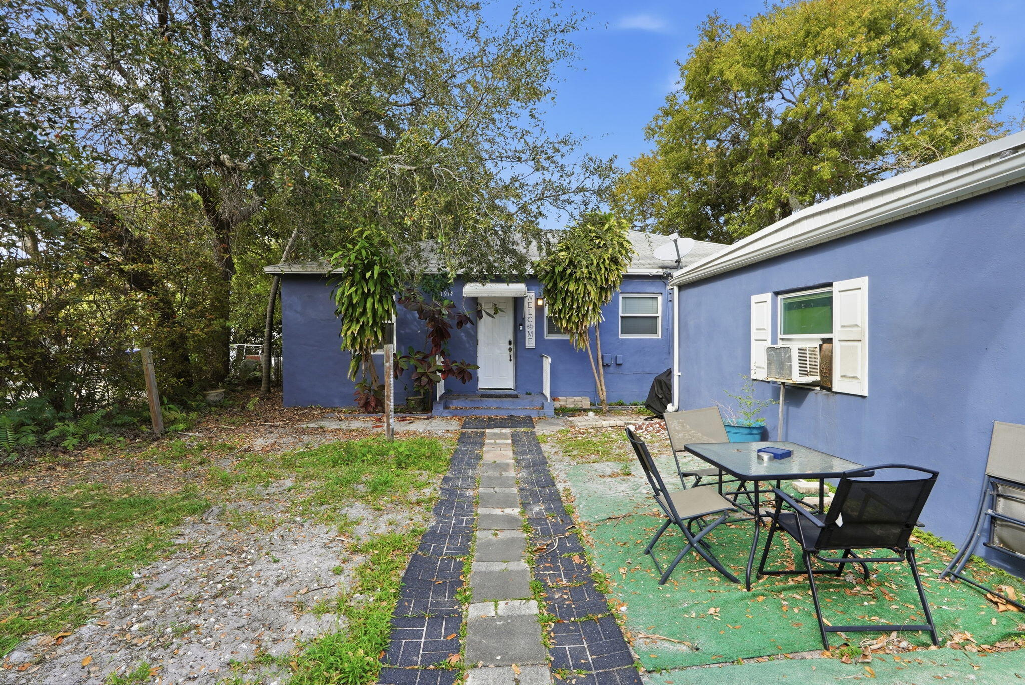 NORTH HOLLYWOOD - Residential Income