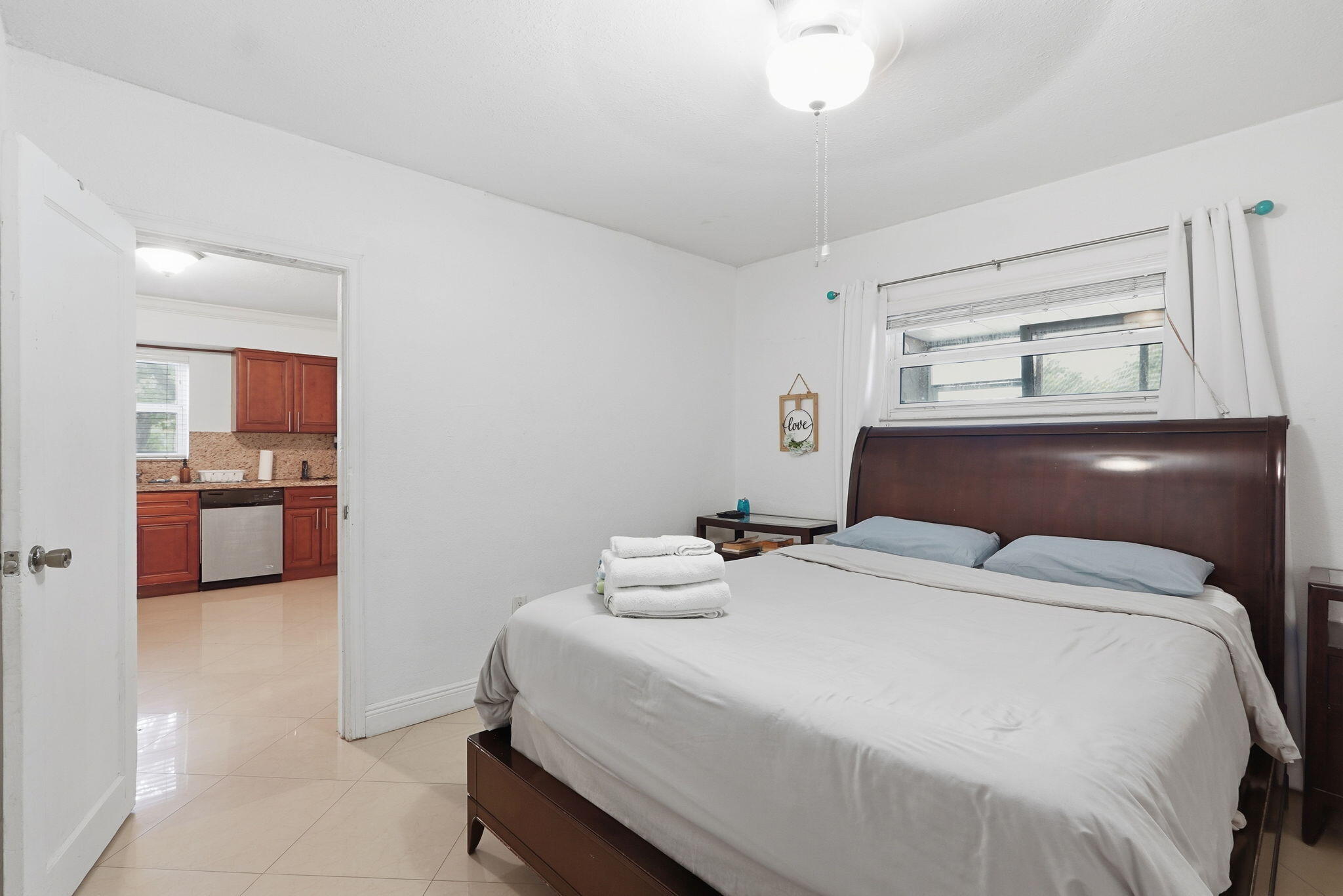 NORTH HOLLYWOOD - Residential Income